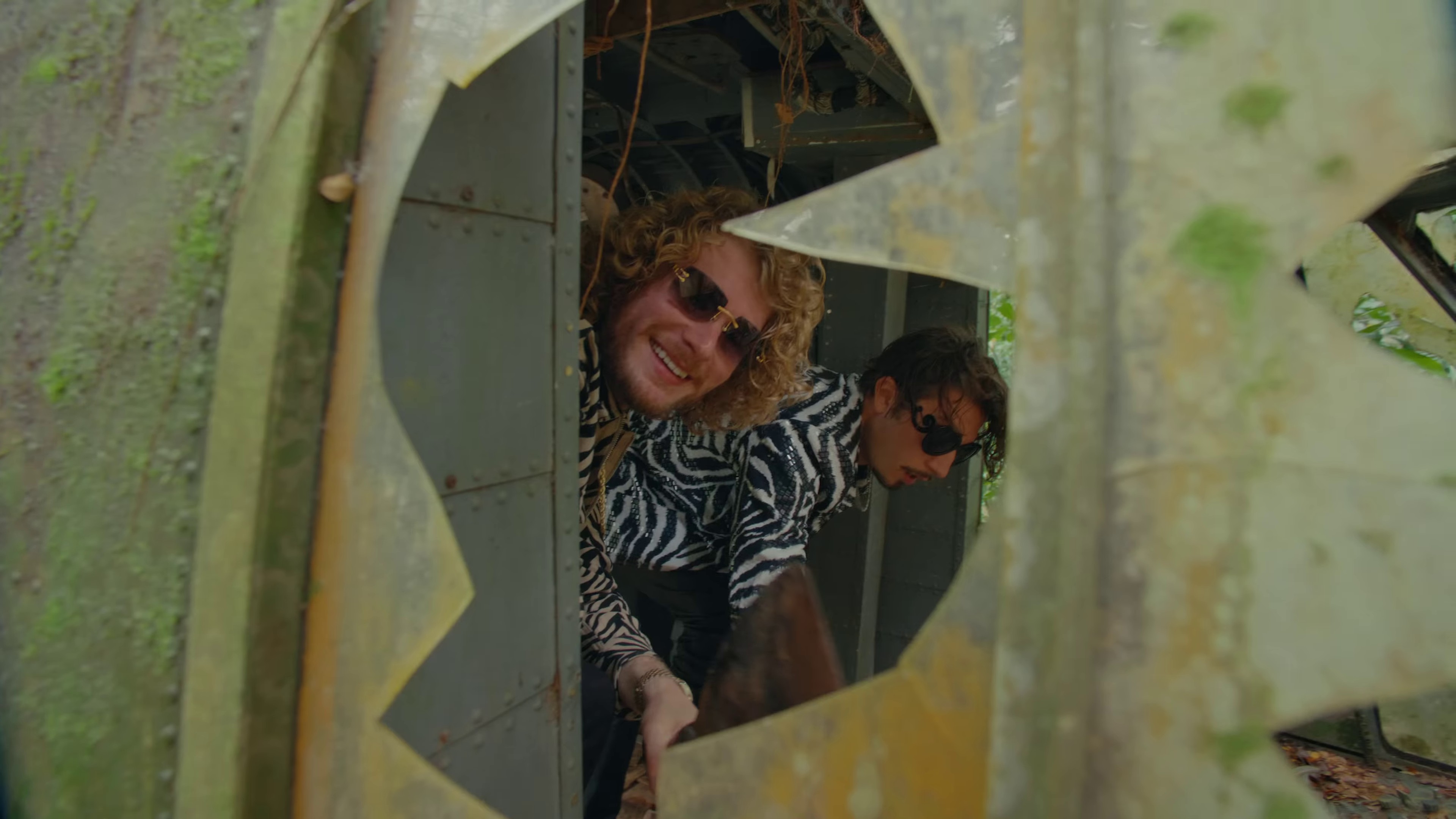 Goodness Gracious  (2023) —  shot,  lighting