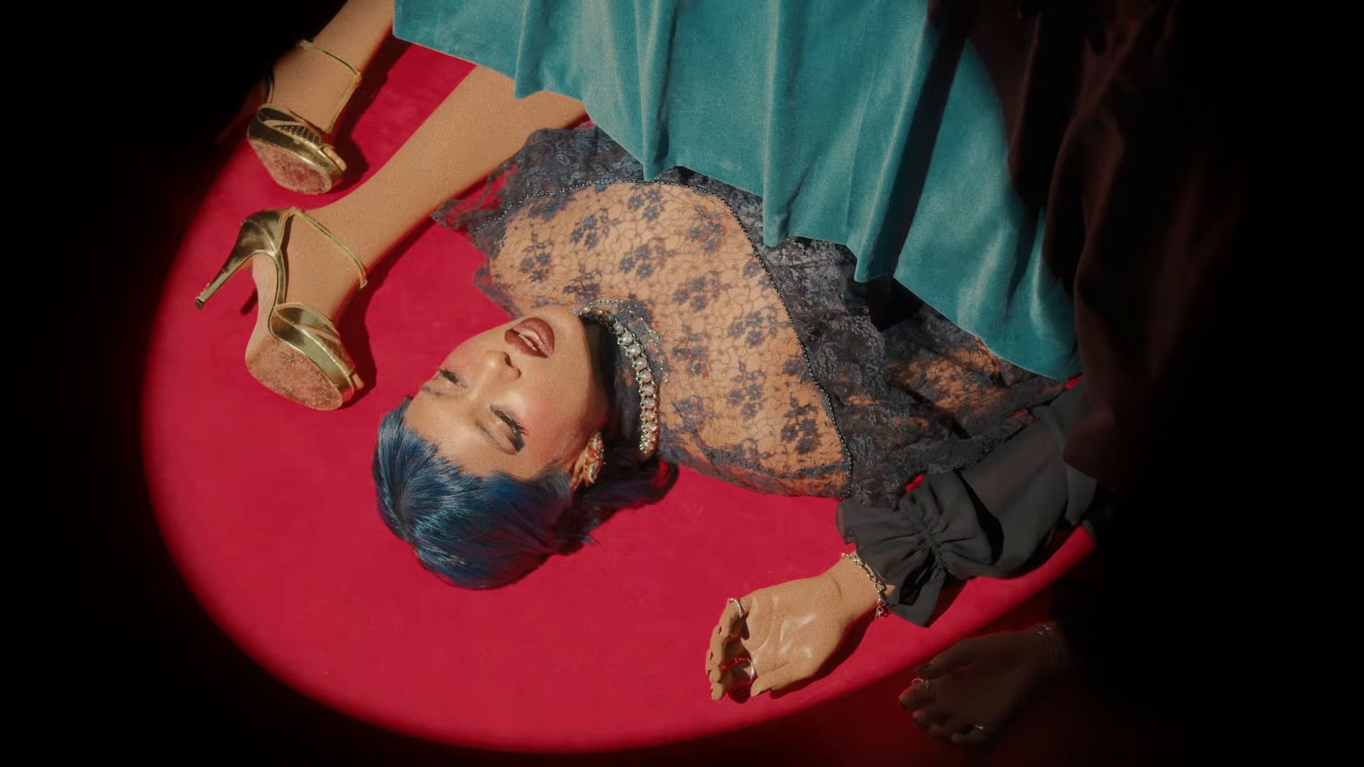 MOLLY (2025) —  shot,  lighting