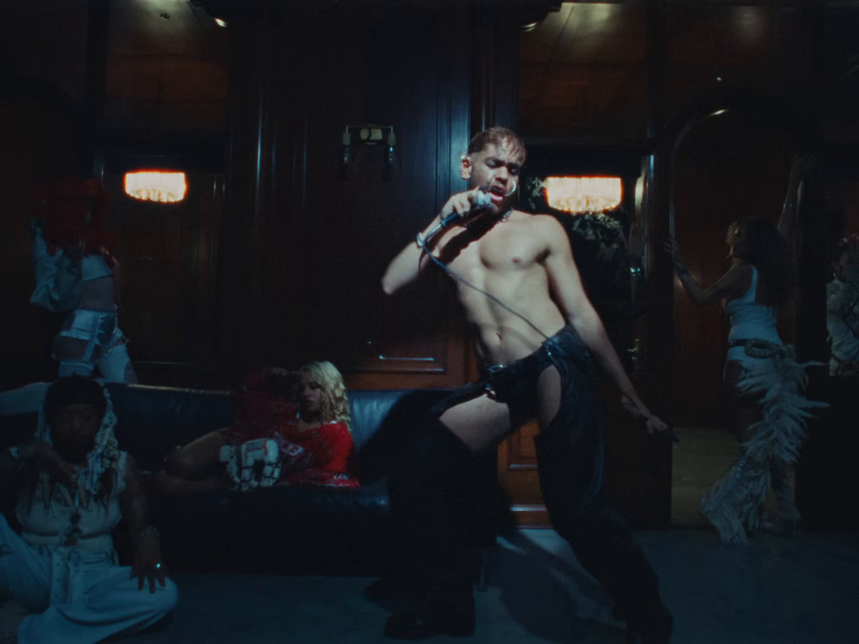 Brujería (2025) —  shot,  lighting