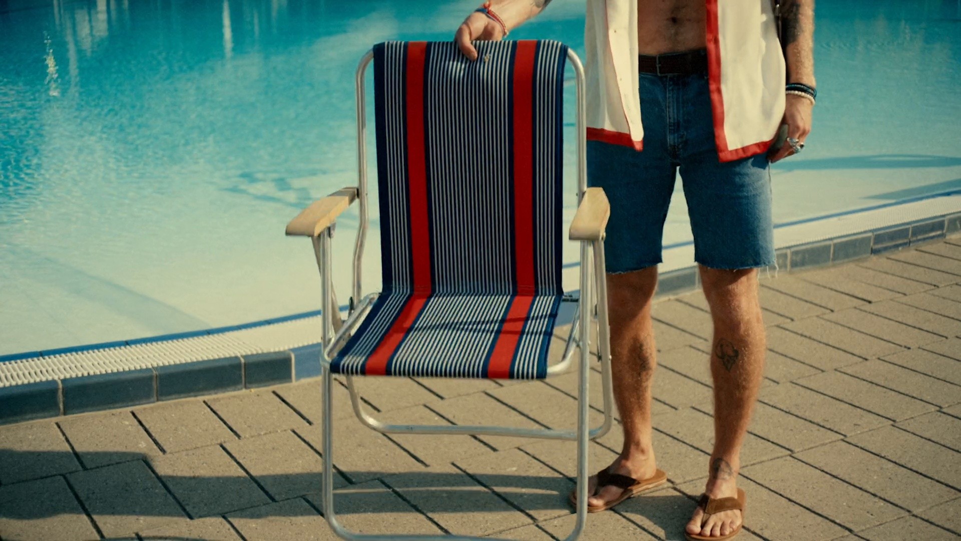 TRENDHIM - ANYTHING GOES WITH CONFIDENCE (2025) —  shot,  lighting