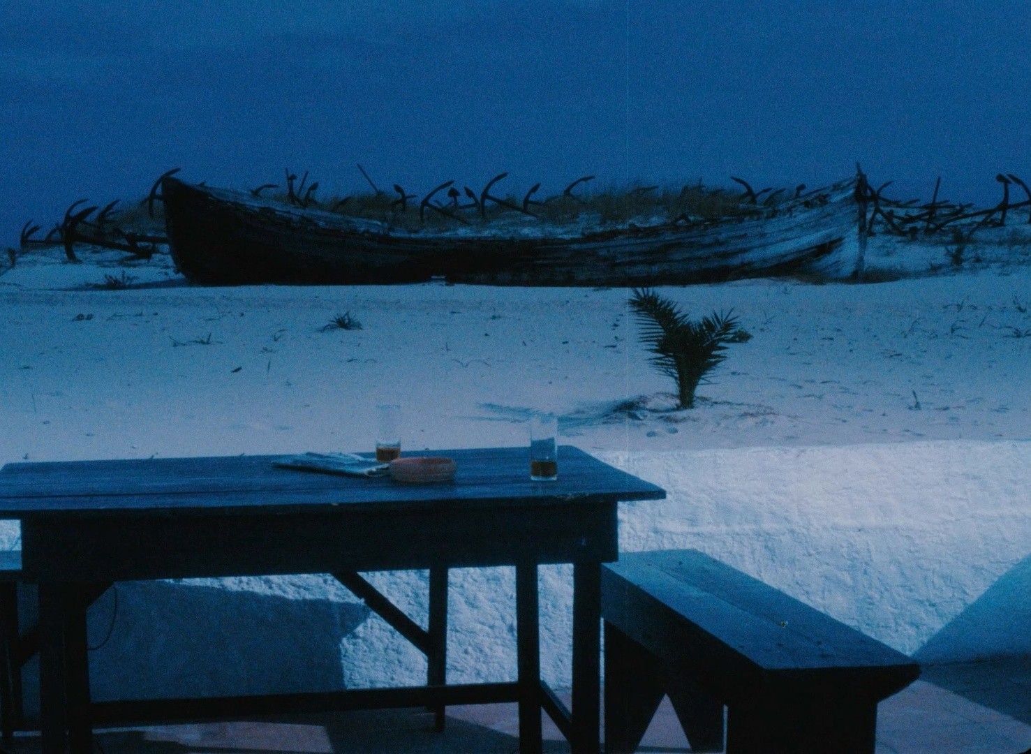 Hovering Over the Water (1993) —  shot,  lighting