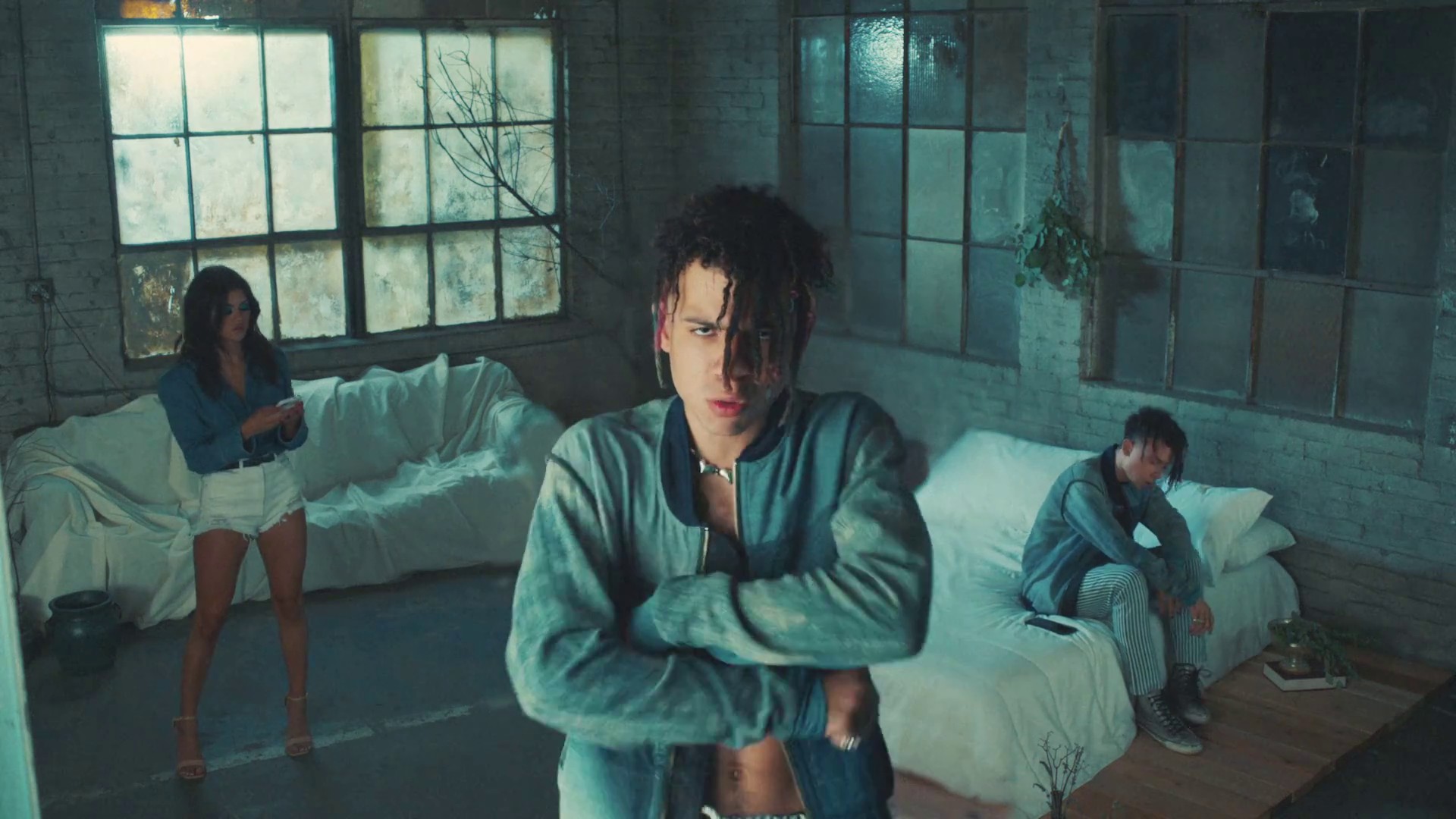 Mood (2020) —  shot,  lighting