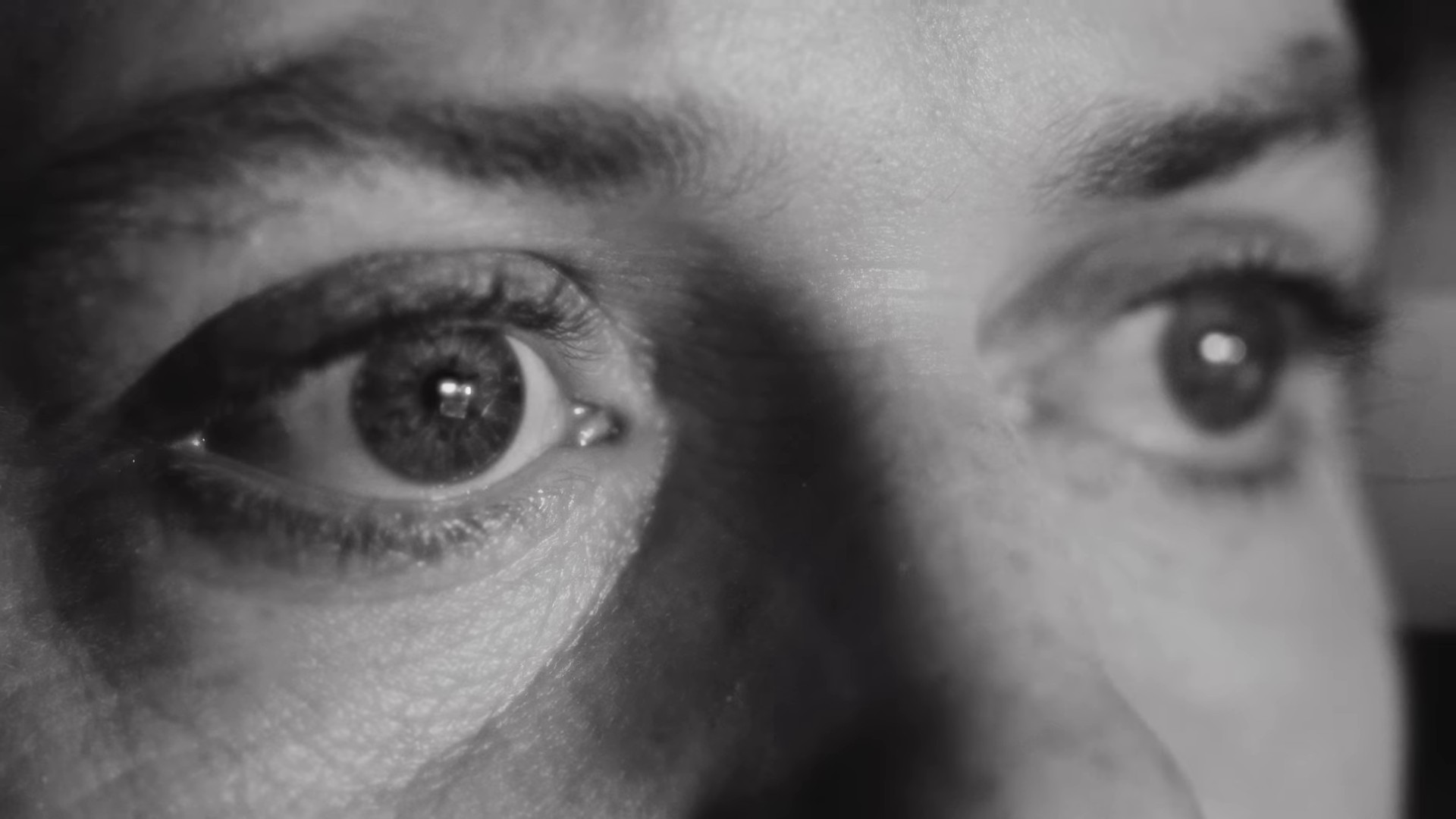 J'en Ai Assez Vu (2022) —  shot,  lighting