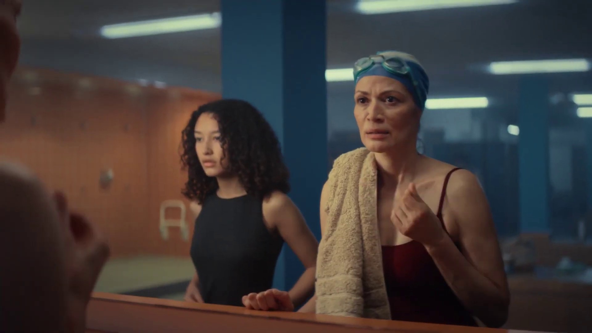 TENA Gemeinsam durch die Wechseljahre - Langversion (2024) —  shot,  lighting