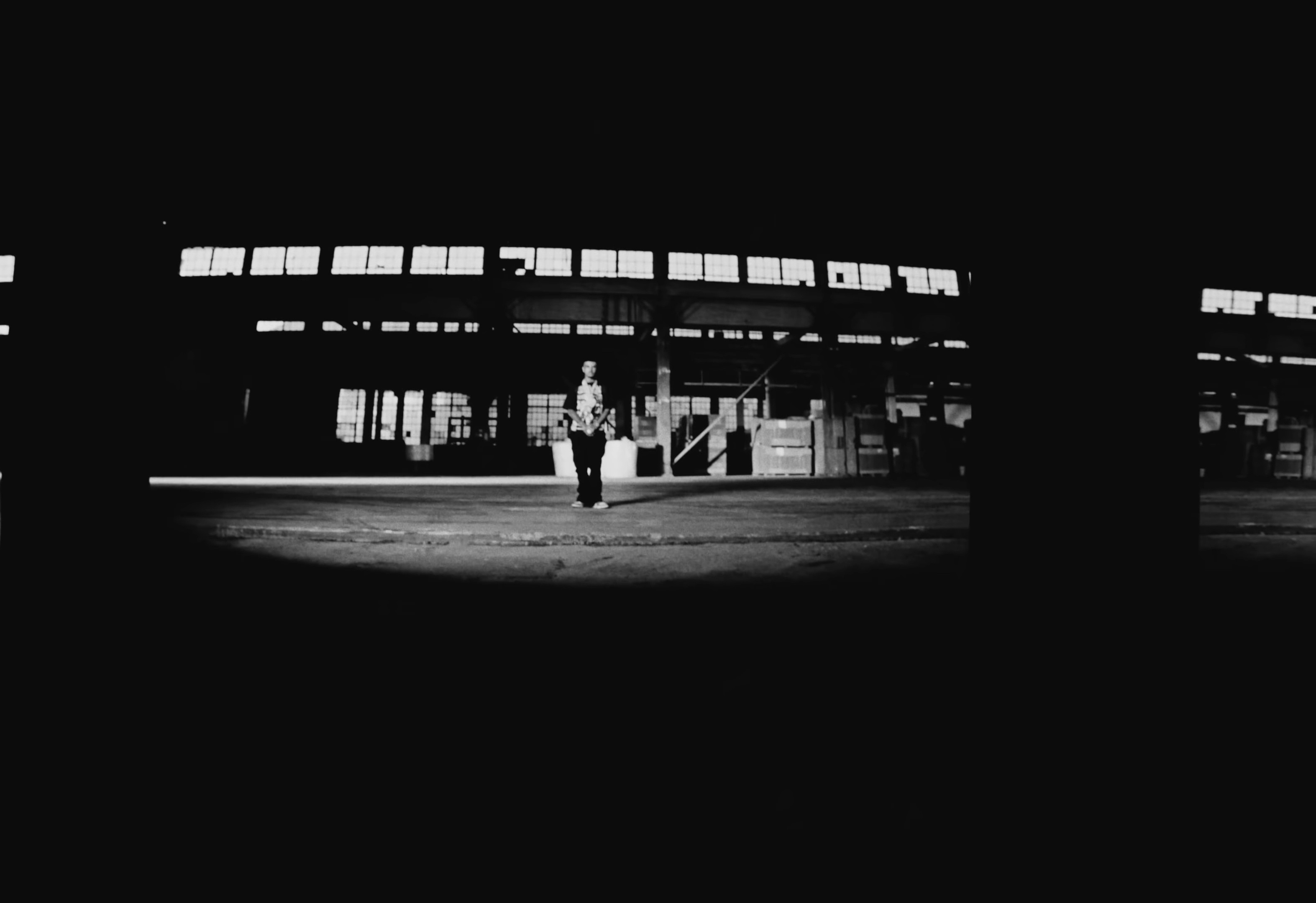 BRINGBLICK (2025) —  shot,  lighting