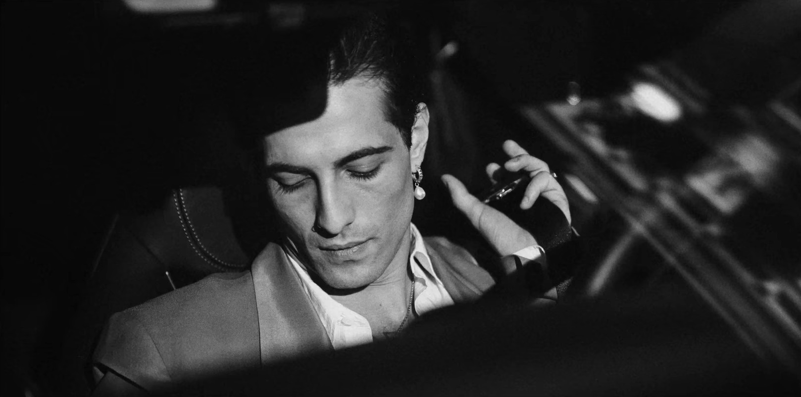 Maserati Folgore. It Turns You On (Featuring Damiano David) (2024) —  shot,  lighting