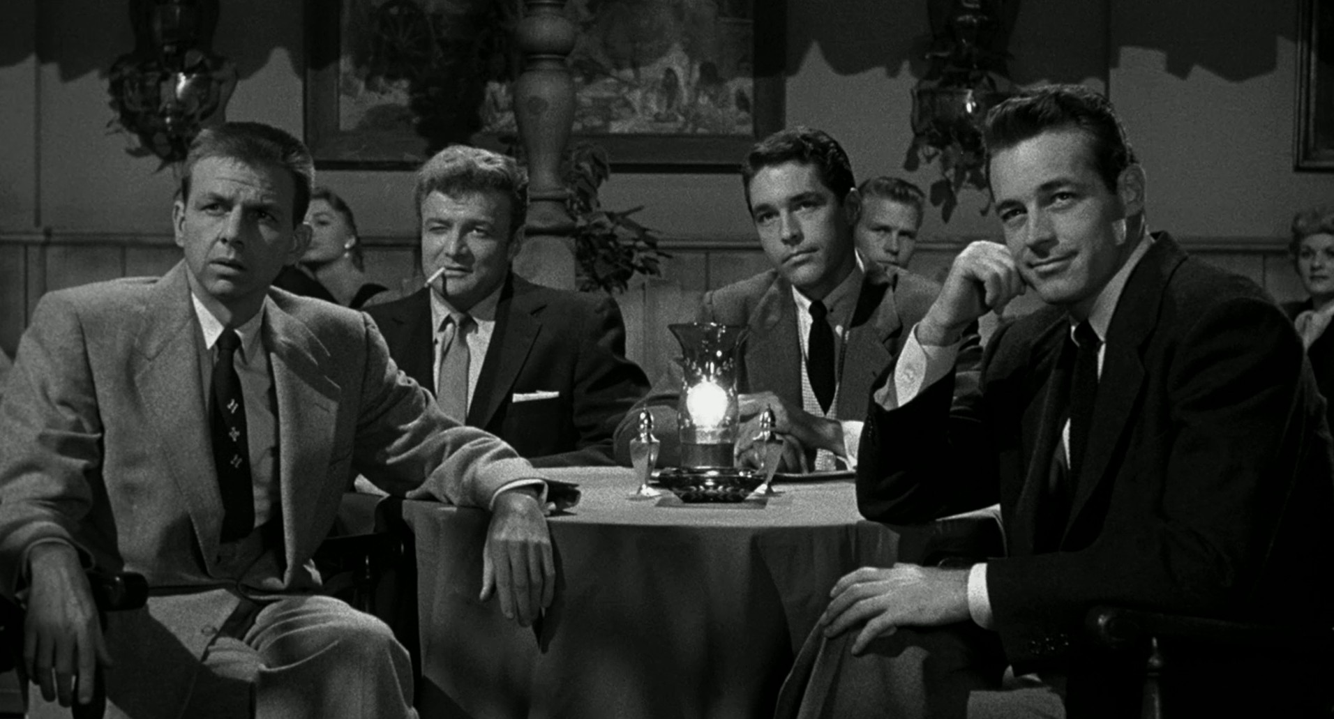 5 Against the House (1955) —  shot,  lighting