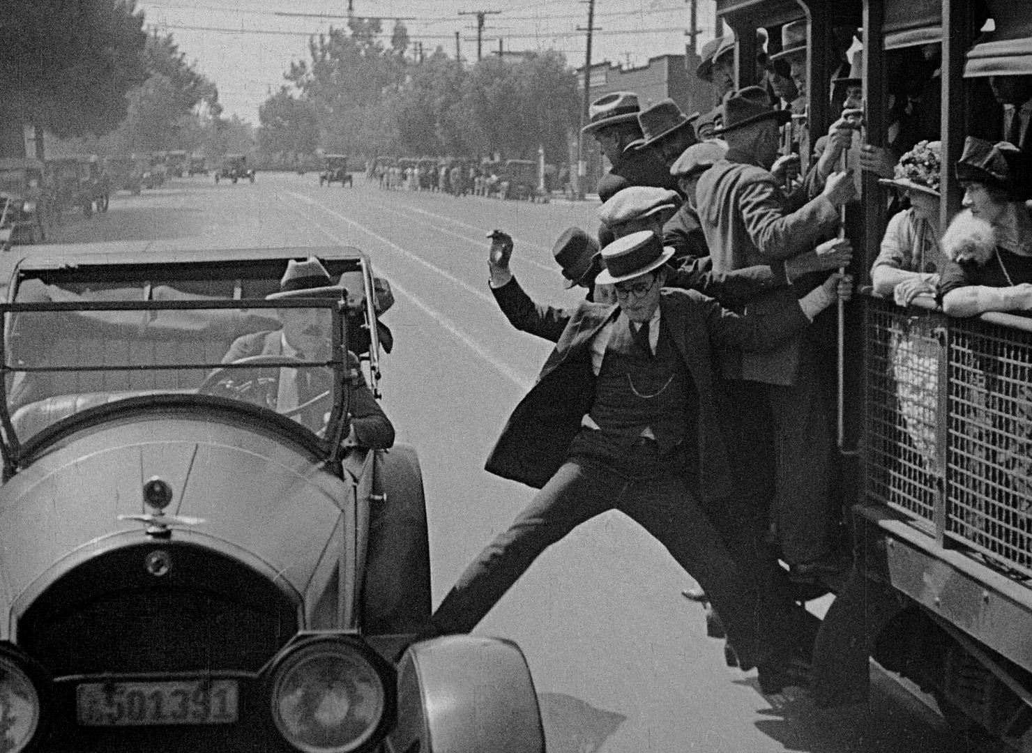 Safety Last! (1923) —  shot,  lighting