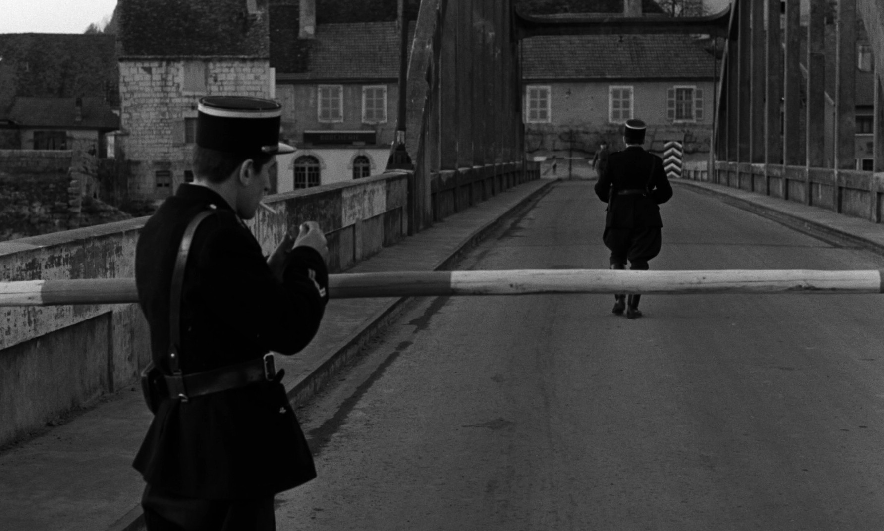 La ligne de démarcation (1966) —  shot,  lighting