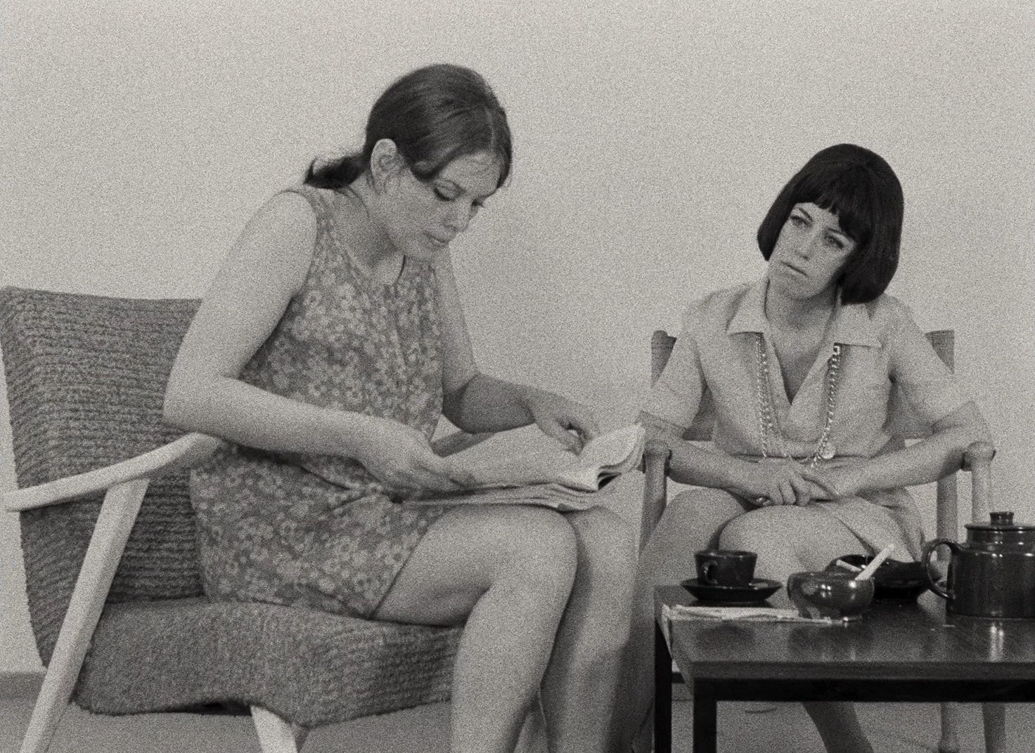 Katzelmacher (1969) —  shot,  lighting