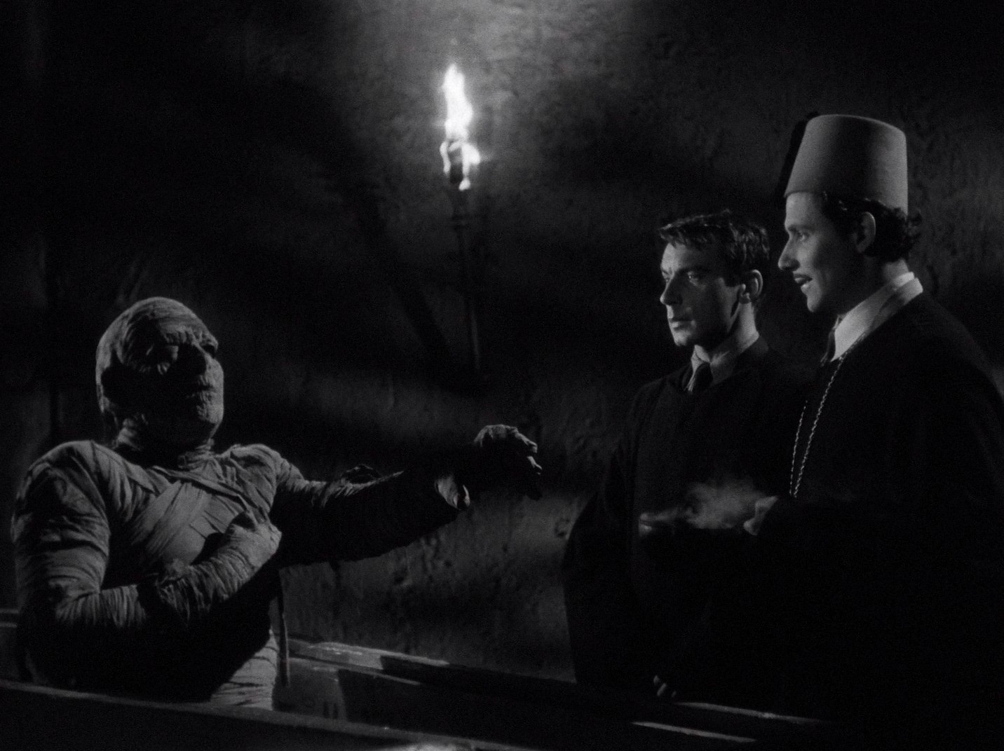 The Mummy's Curse (1944) —  shot,  lighting