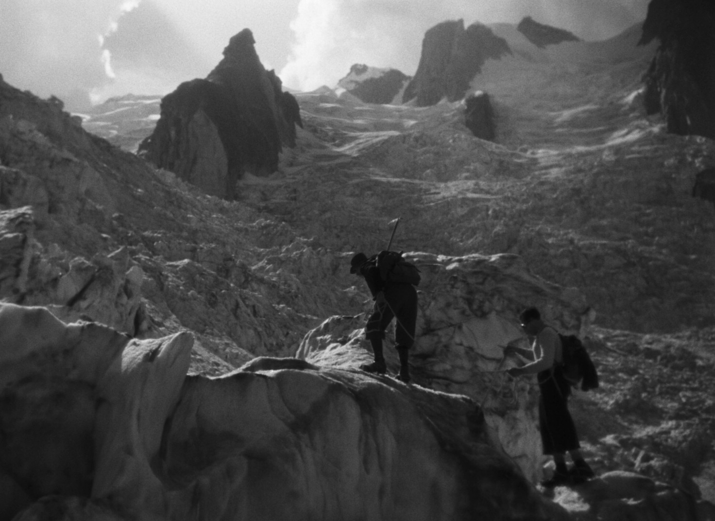 Premier de cordée (1944) —  shot,  lighting