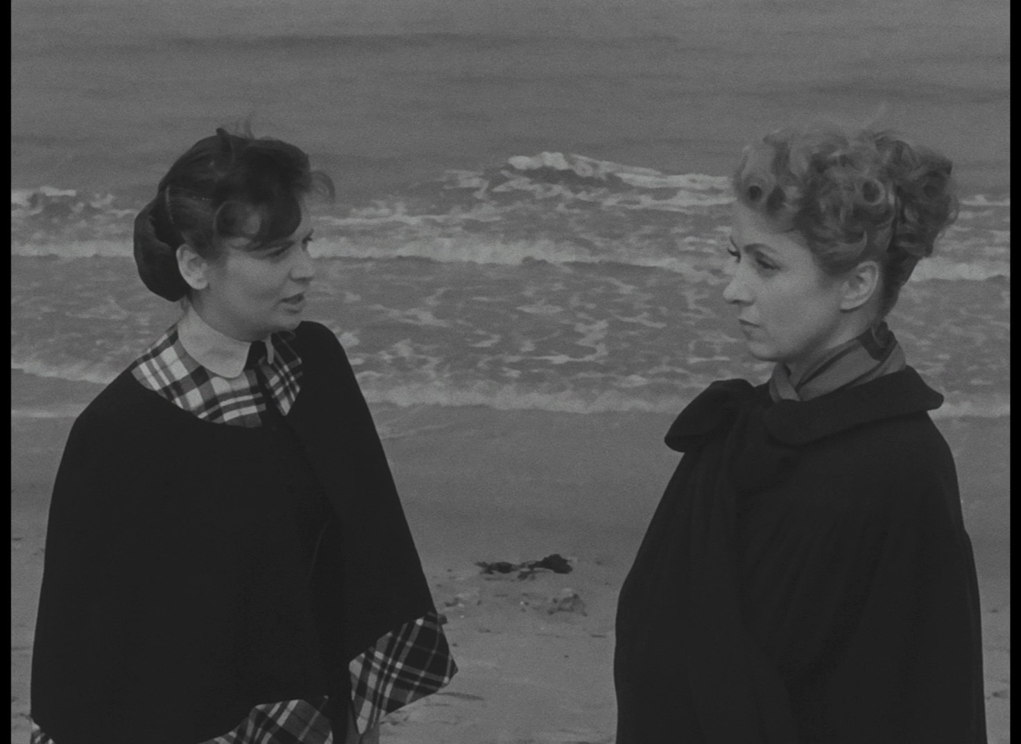 The Earrings of Madame De... (1953) —  shot,  lighting