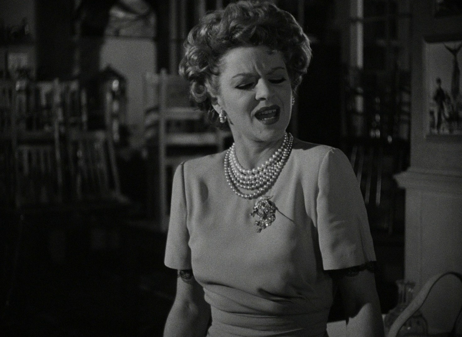 Key Largo (1948) —  shot,  lighting