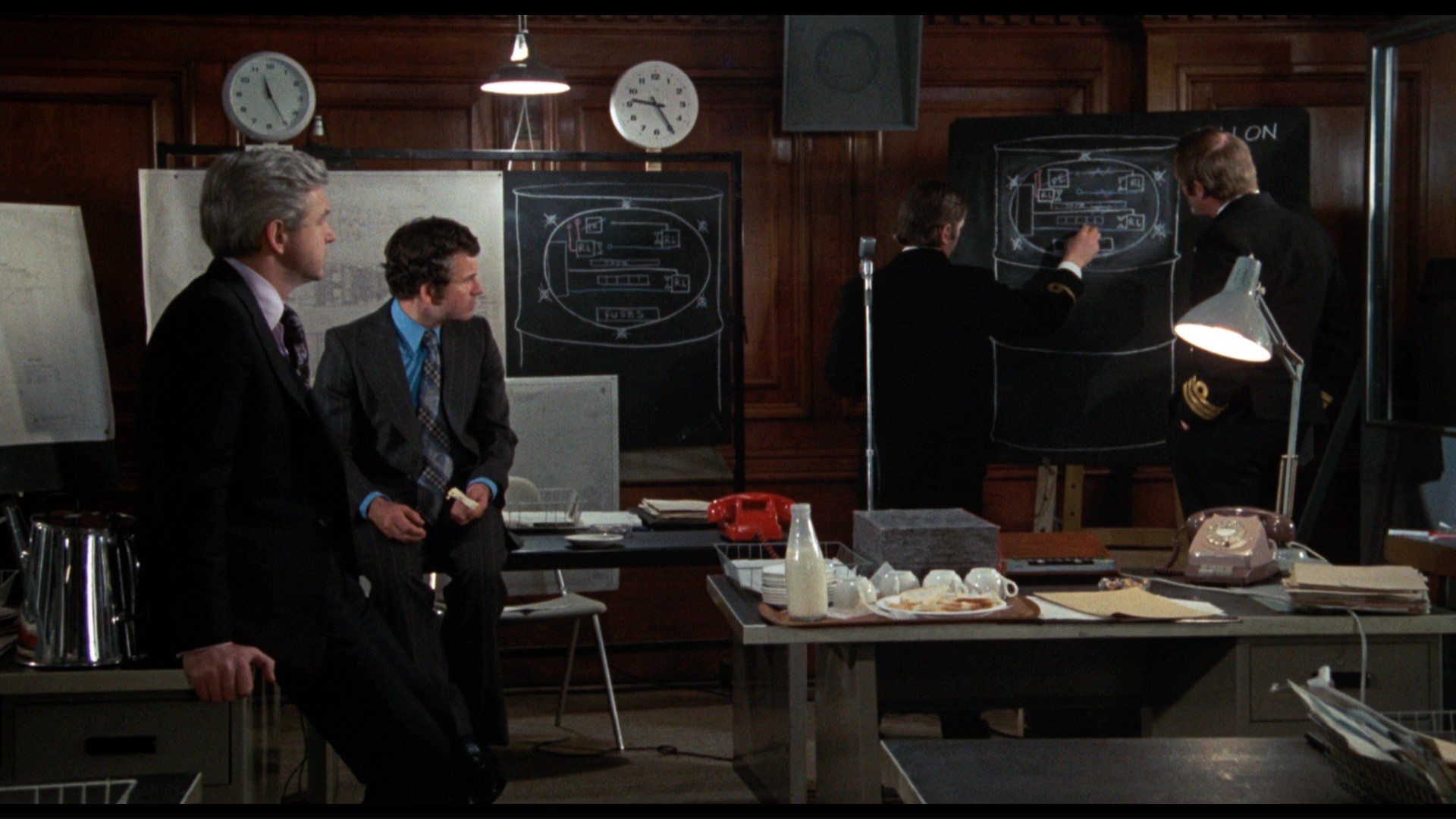 Juggernaut (1974) —  shot,  lighting