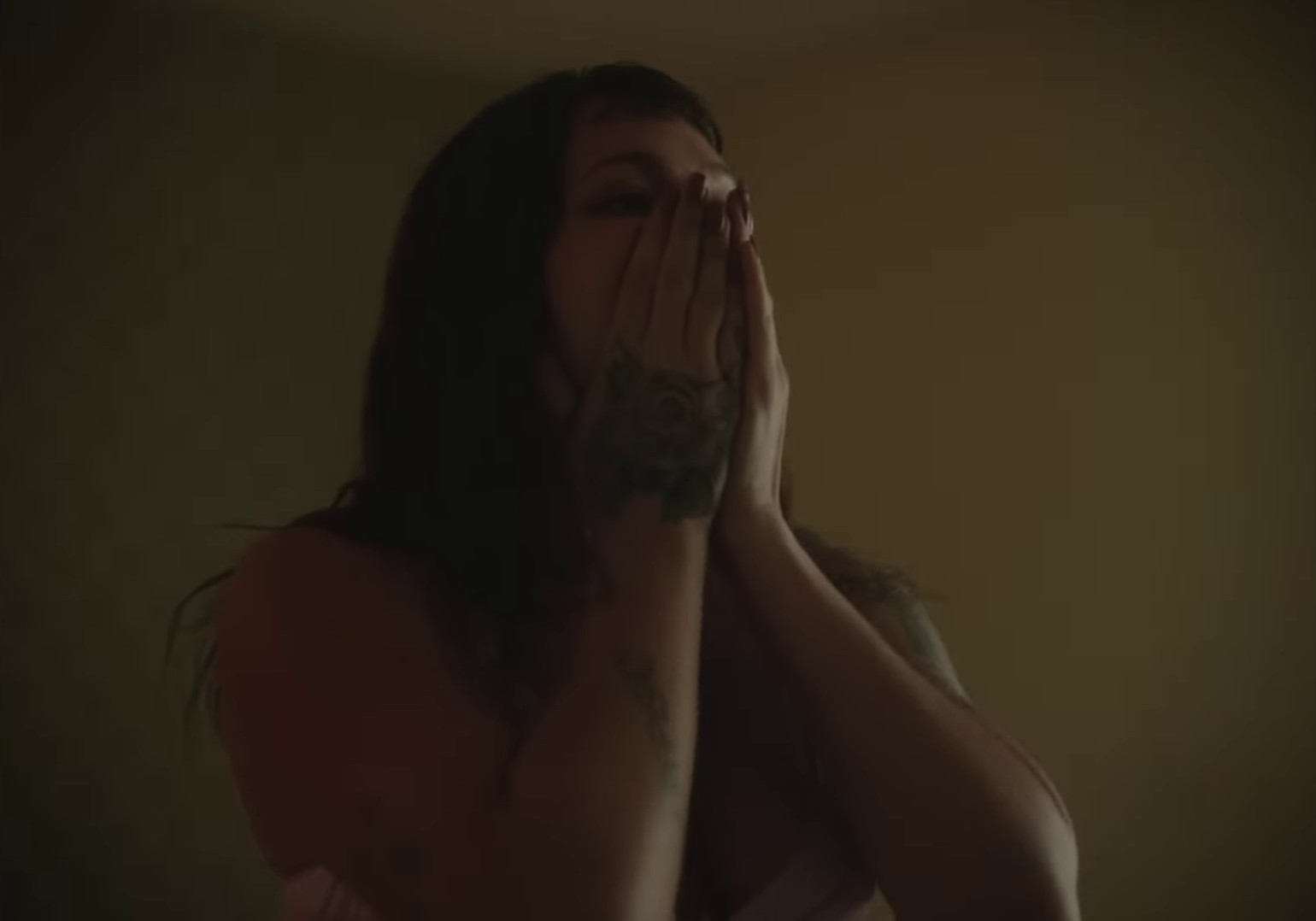 Grapefruit (2022) —  shot,  lighting