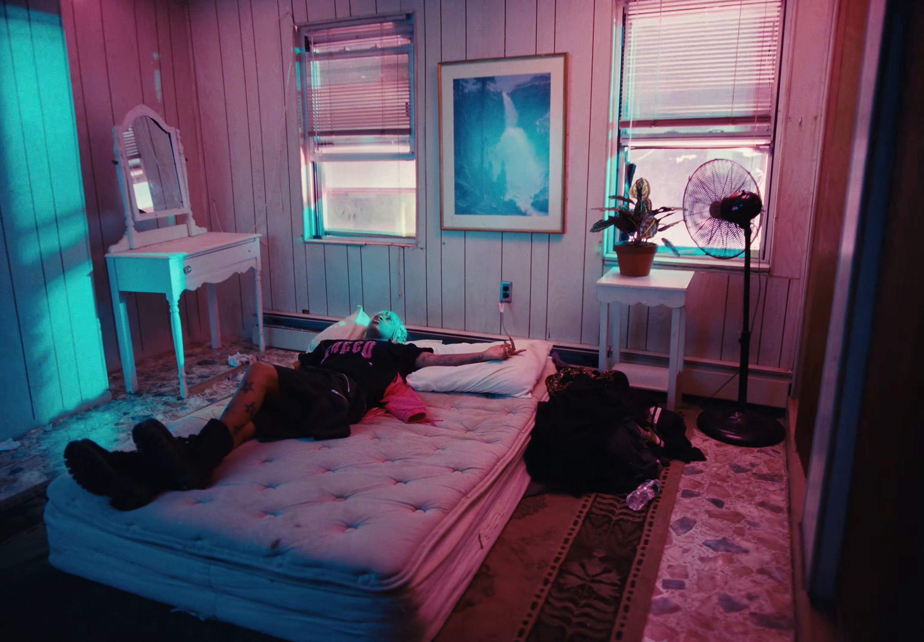 EUPHORIA (2025) —  shot,  lighting