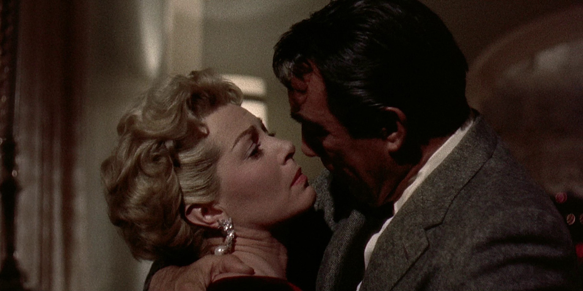 Portrait in Black (1960) —  shot,  lighting