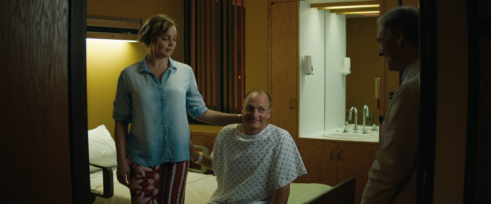 Three Billboards Outside Ebbing, Missouri (2017) —  shot,  lighting