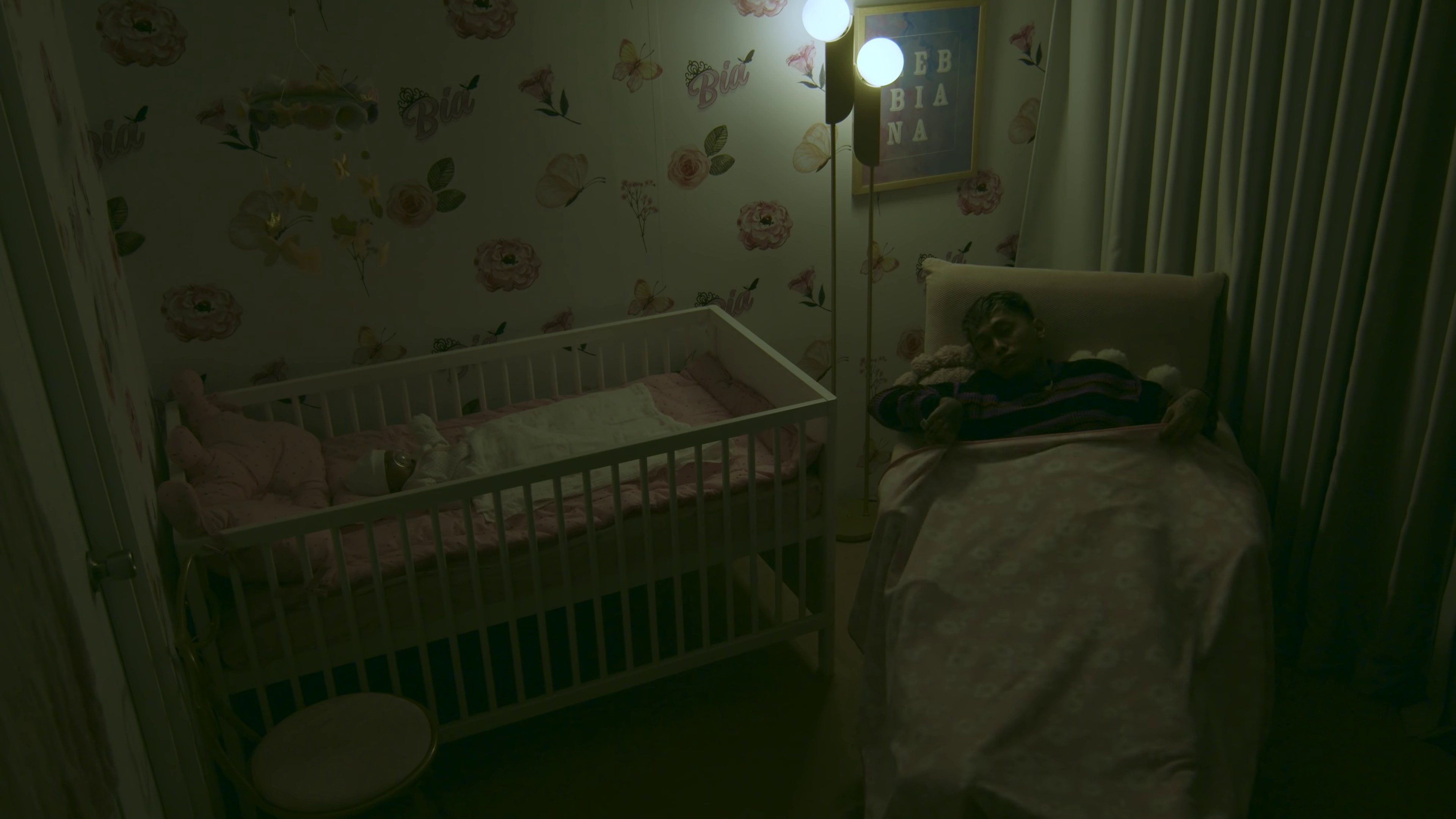 Lagi (2021) —  shot,  lighting