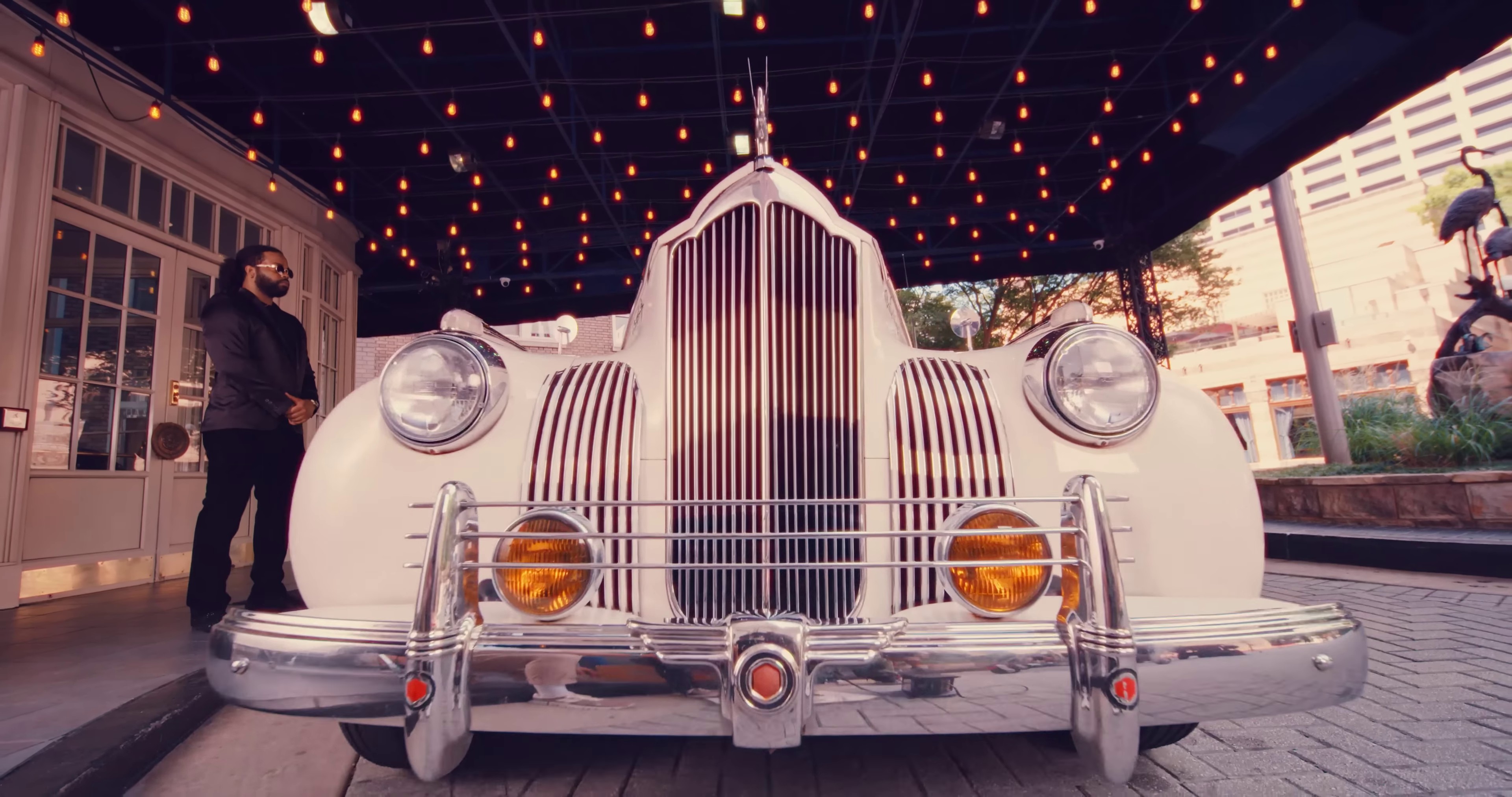 Lobby (2022) —  shot,  lighting