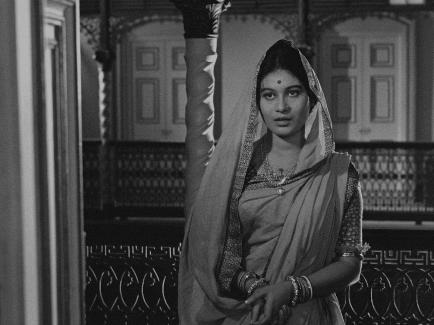 Charulata (1964) —  shot,  lighting