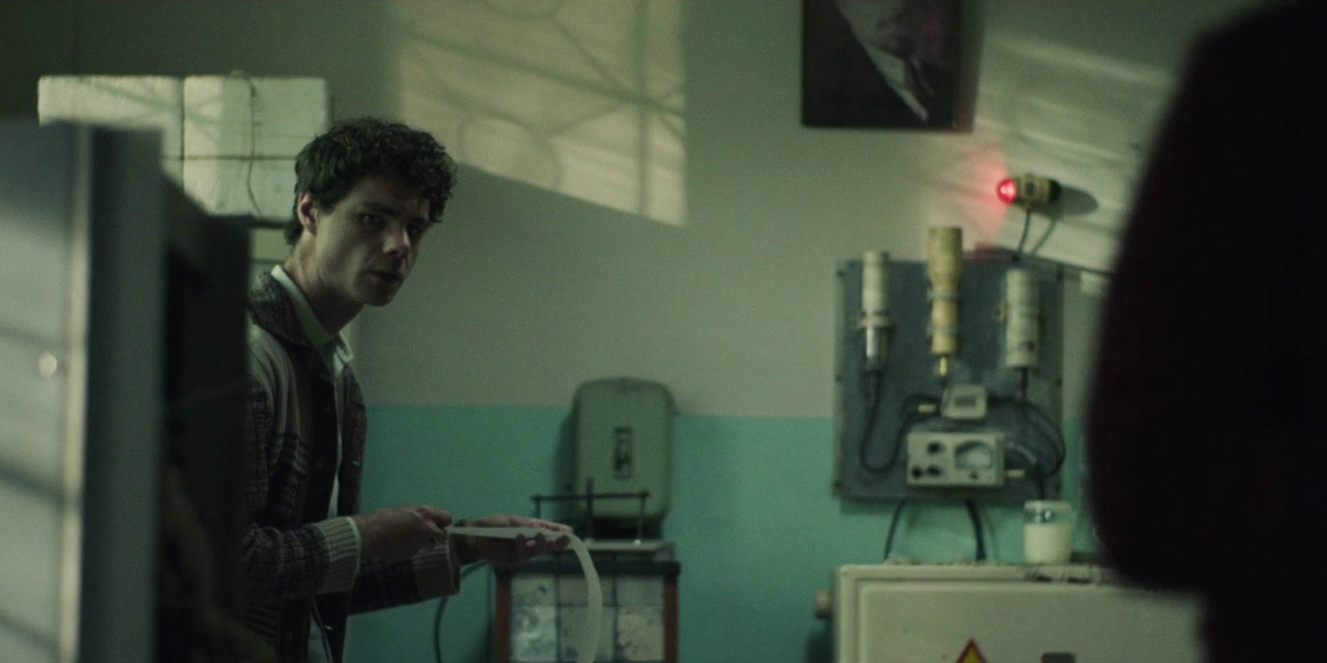 Please Remain Calm (2019) —  shot,  lighting