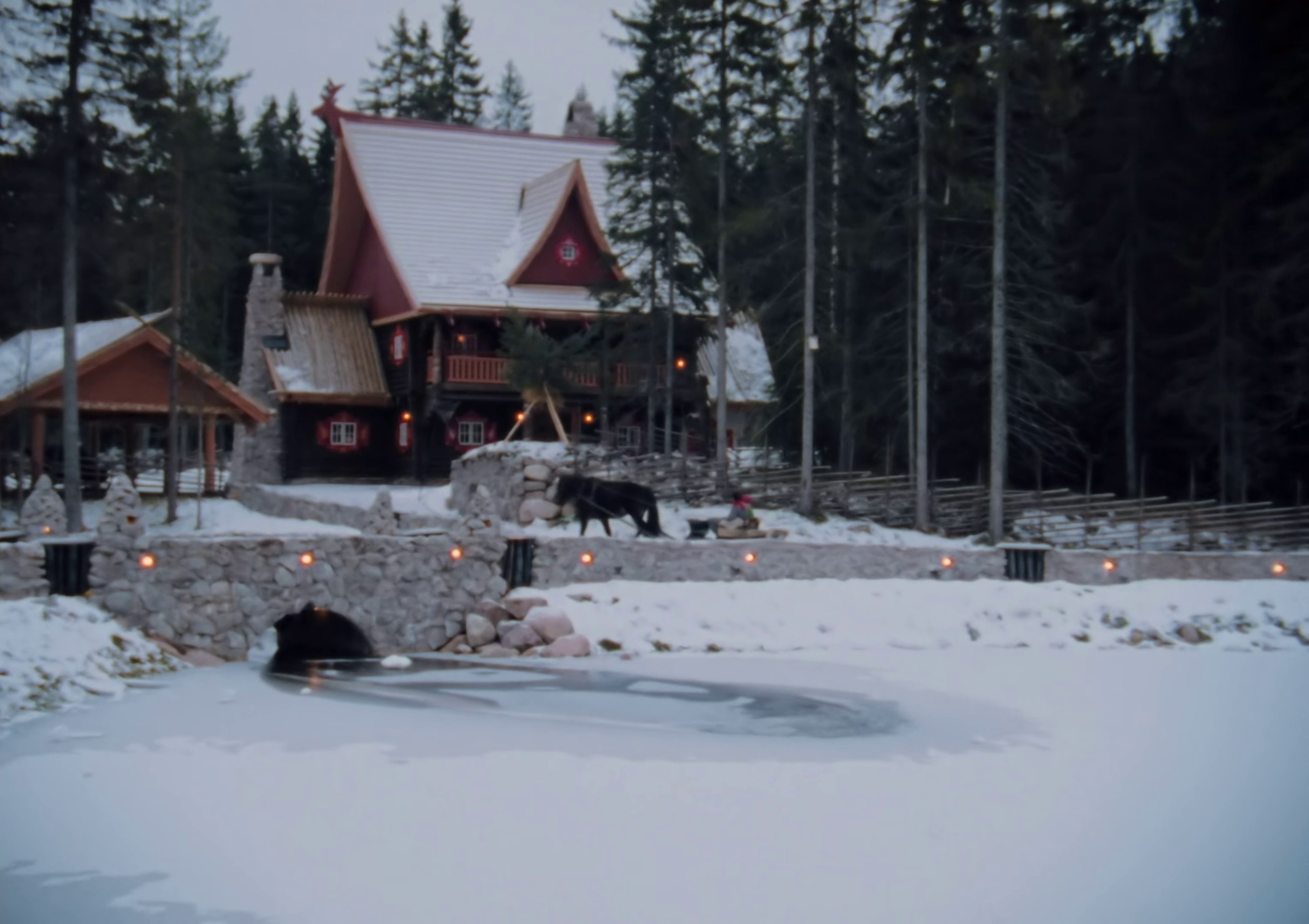 Merry Christmas Everyone (1985) —  shot,  lighting