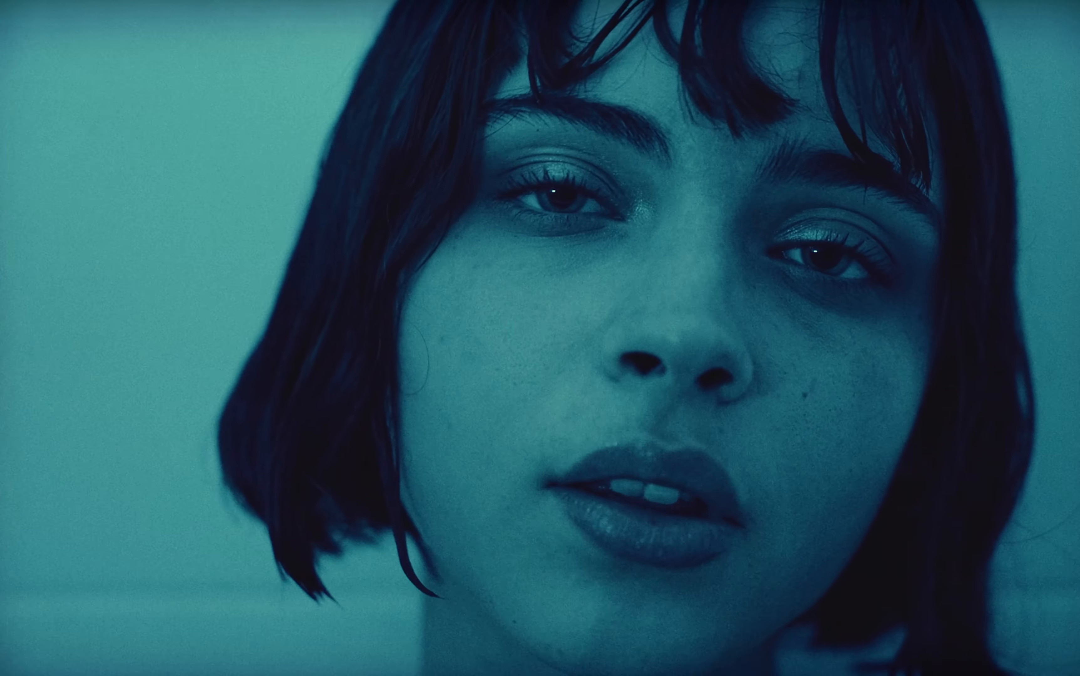 BEST-SELLER (2025) —  shot,  lighting