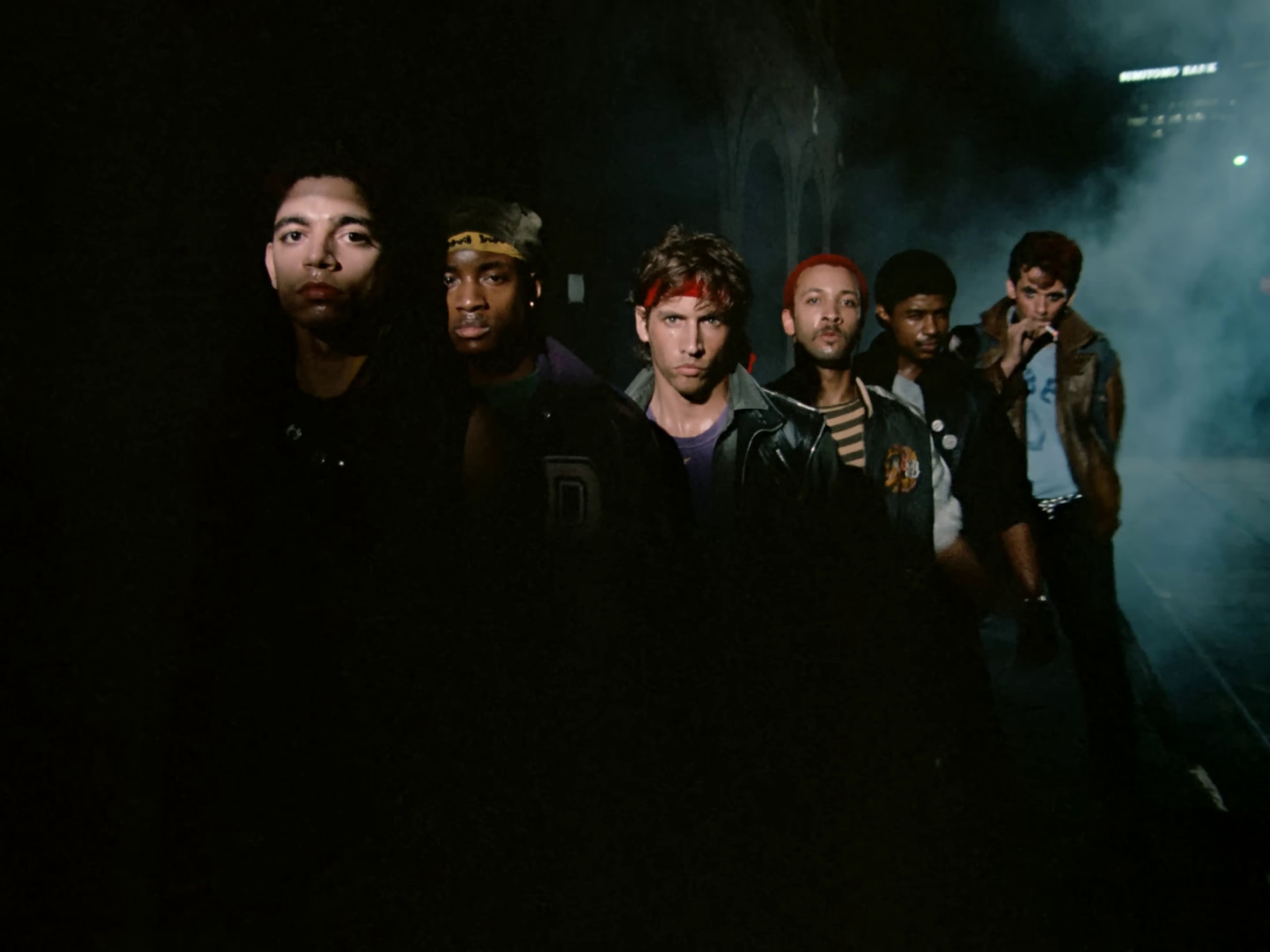 Beat it (1982) —  shot,  lighting