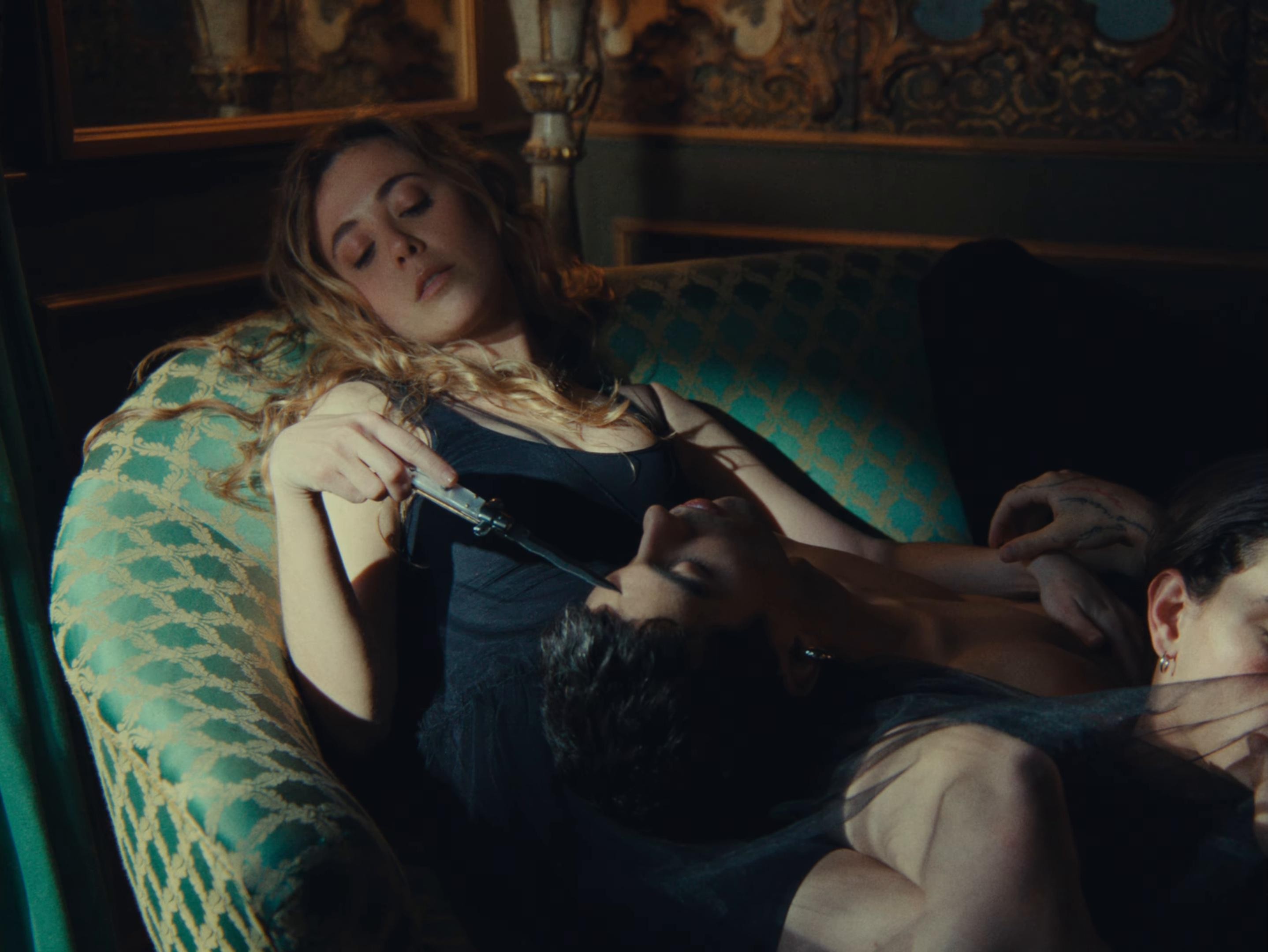 Amore viscerale (charnel) (2025) —  shot,  lighting