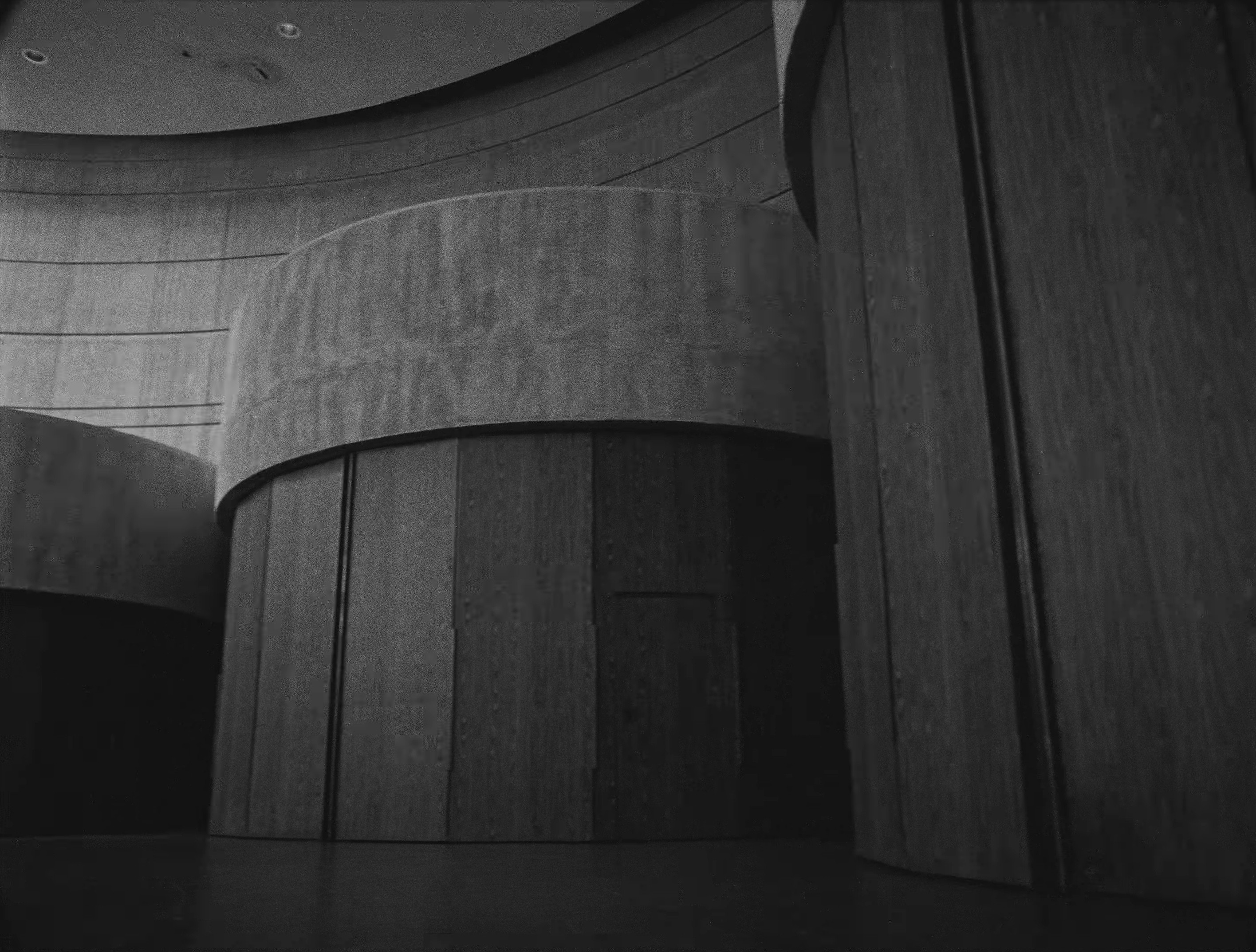 luther (2025) —  shot,  lighting