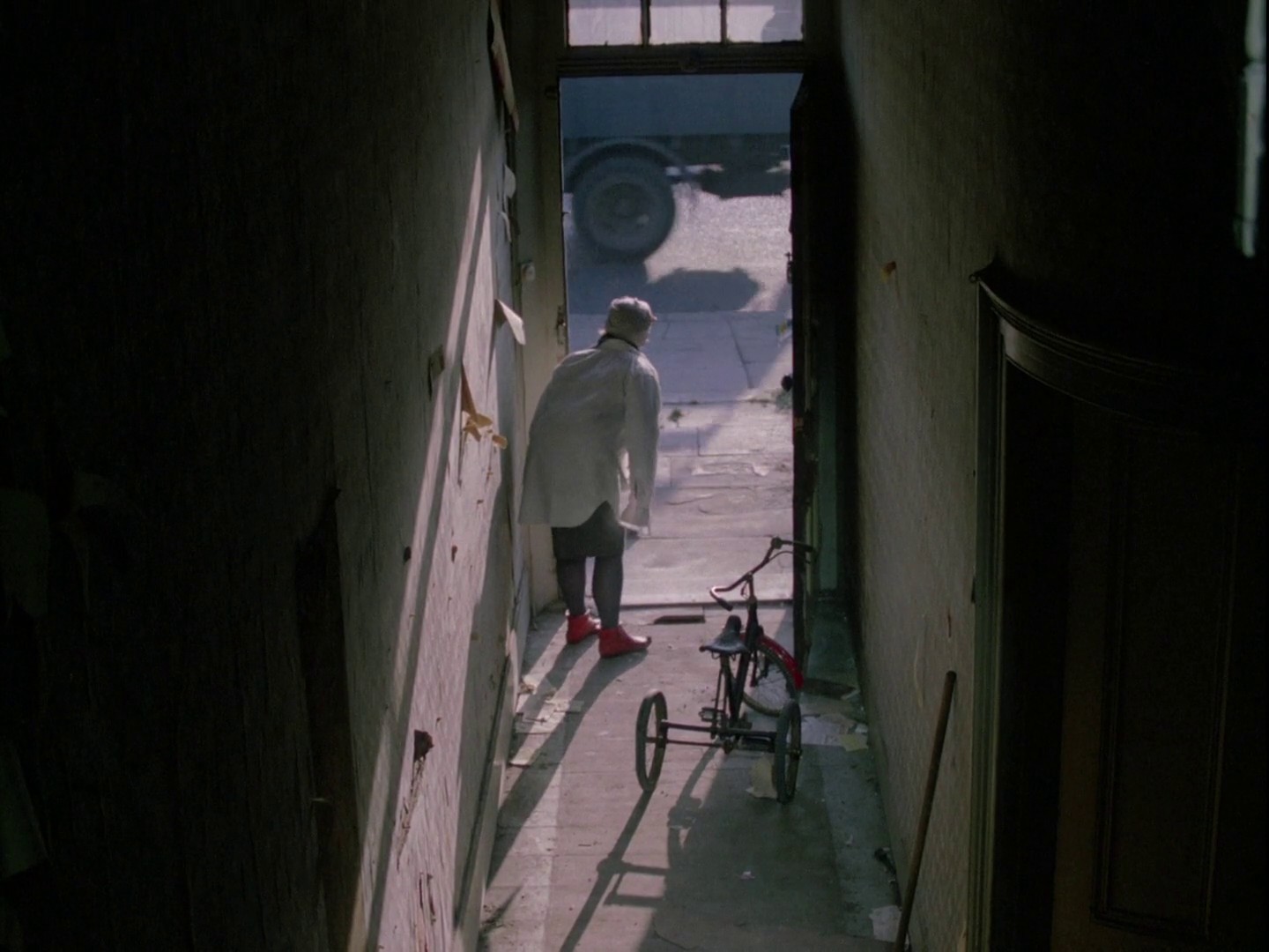 Herostratus (1967) —  shot,  lighting