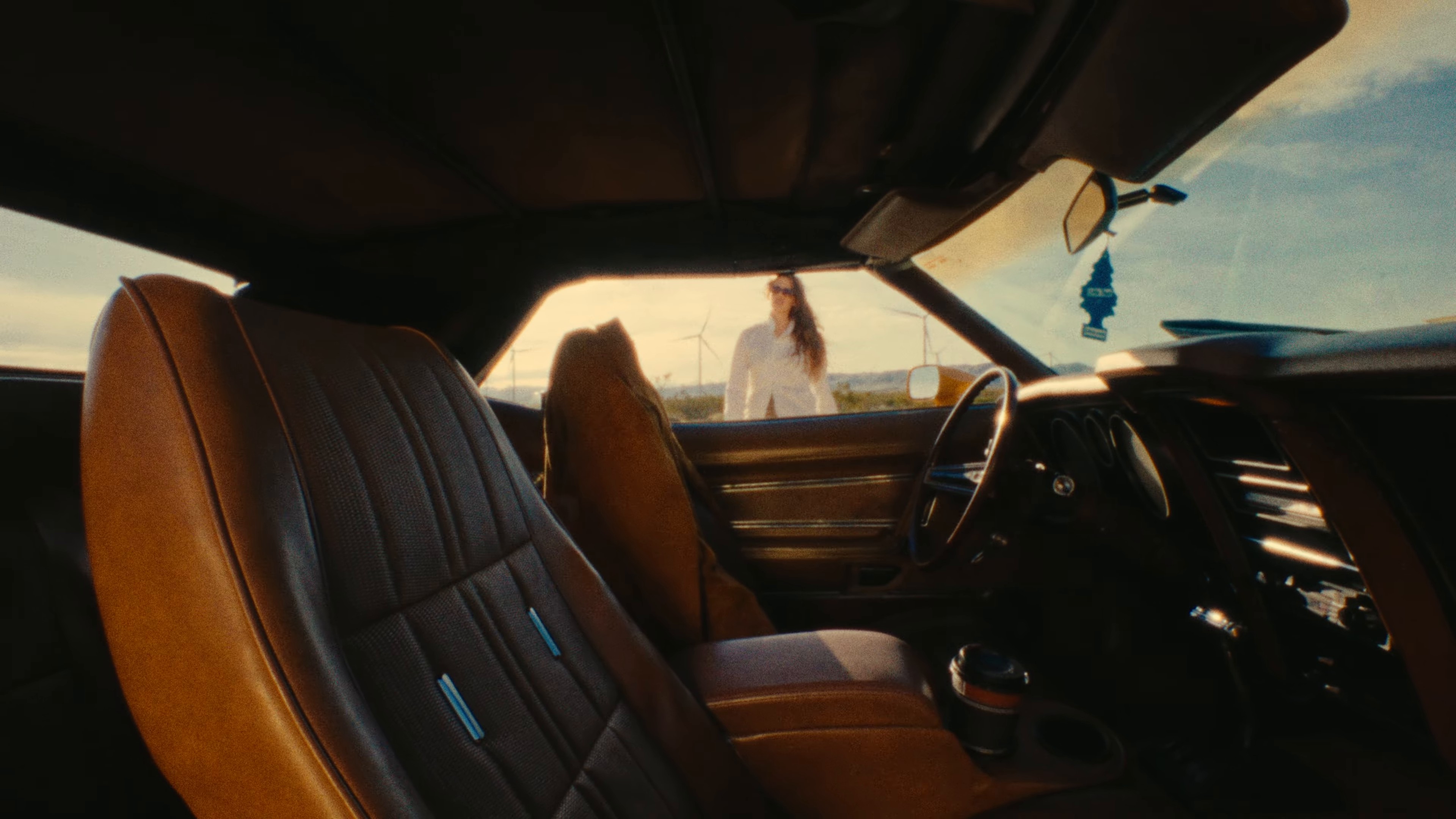 Abejas a la Miel (2024) —  shot,  lighting