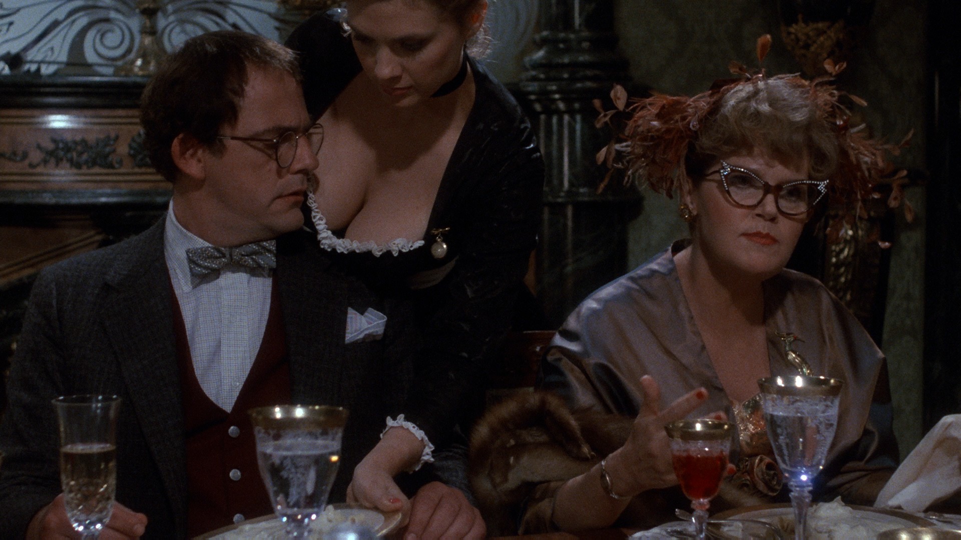 Clue (1985) —  shot,  lighting