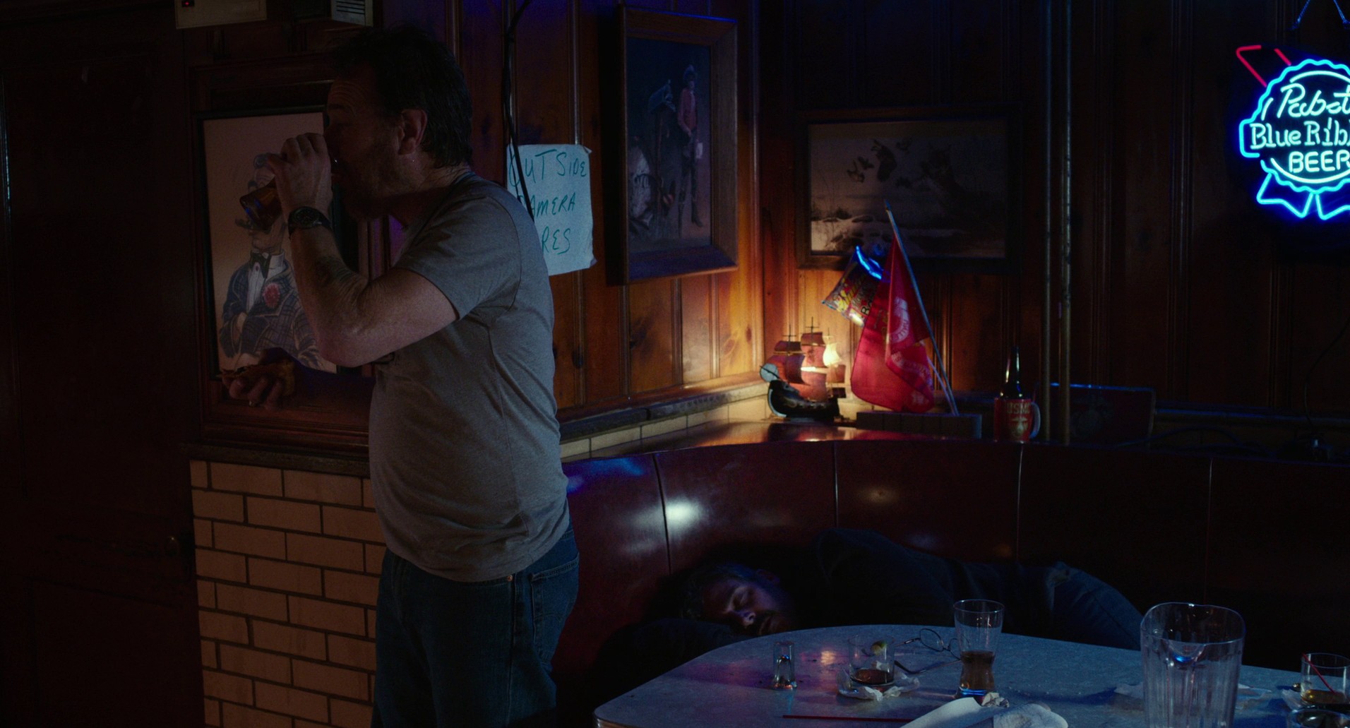 Last Flag Flying (2017) —  shot,  lighting