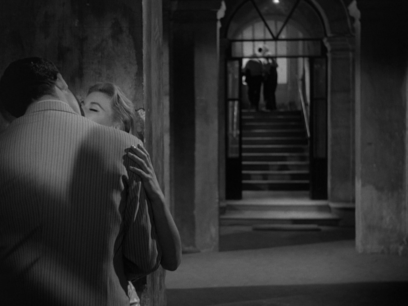 Poor, But Handsome (1957) —  shot,  lighting