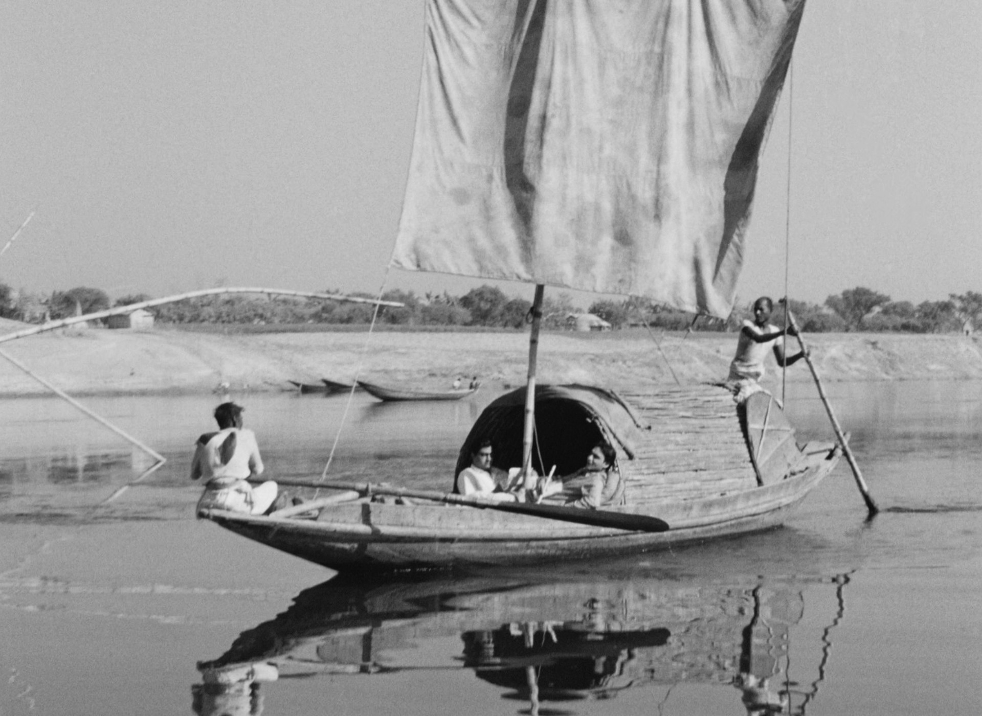 The World of Apu (1959) —  shot,  lighting