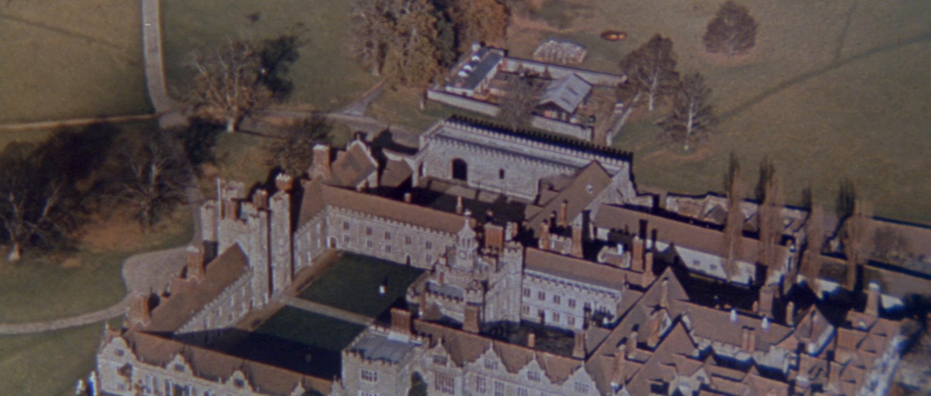 The Grass Is Greener (1960) —  shot,  lighting