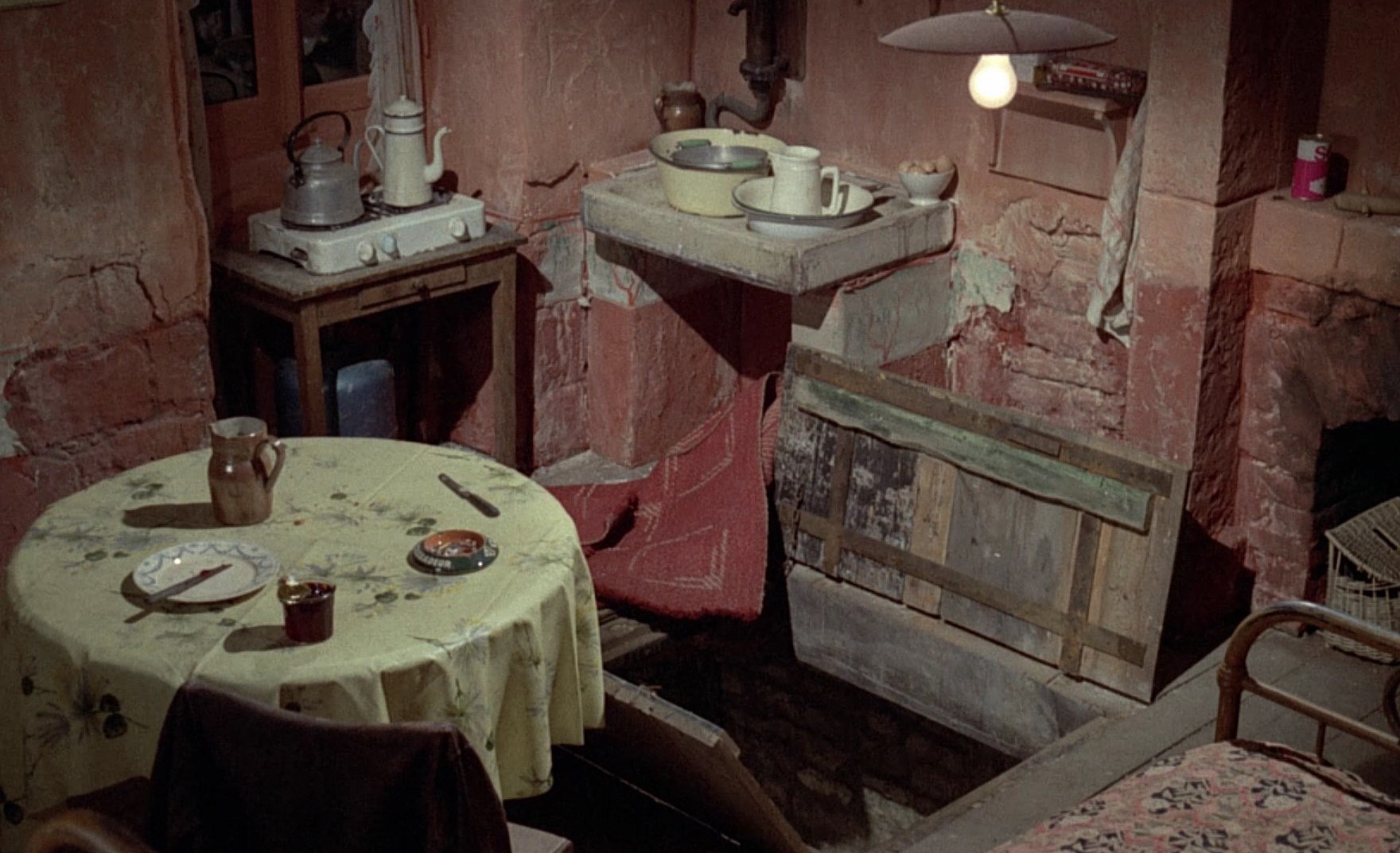 La horse (1970) —  shot,  lighting