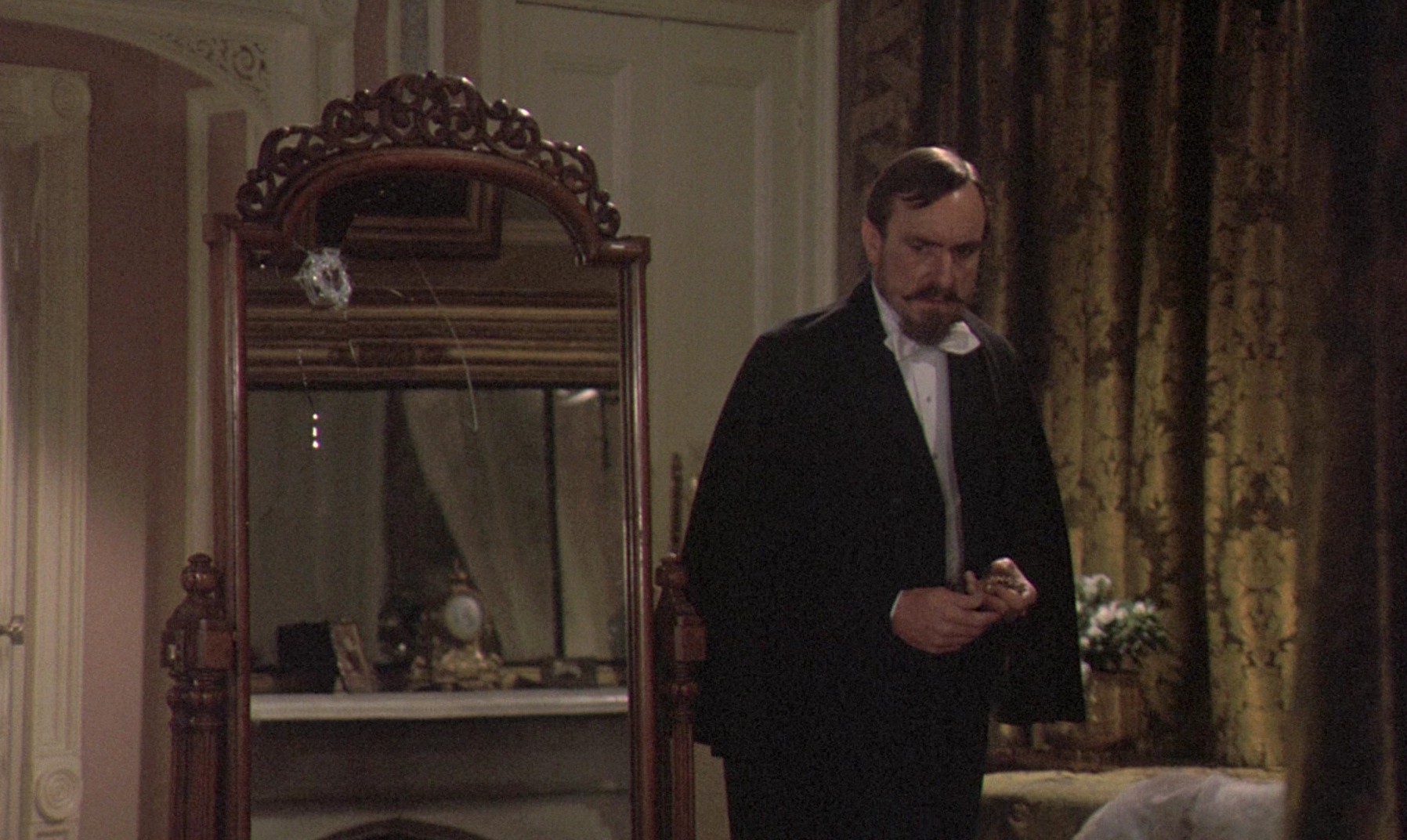 Hands of the Ripper (1971) —  shot,  lighting