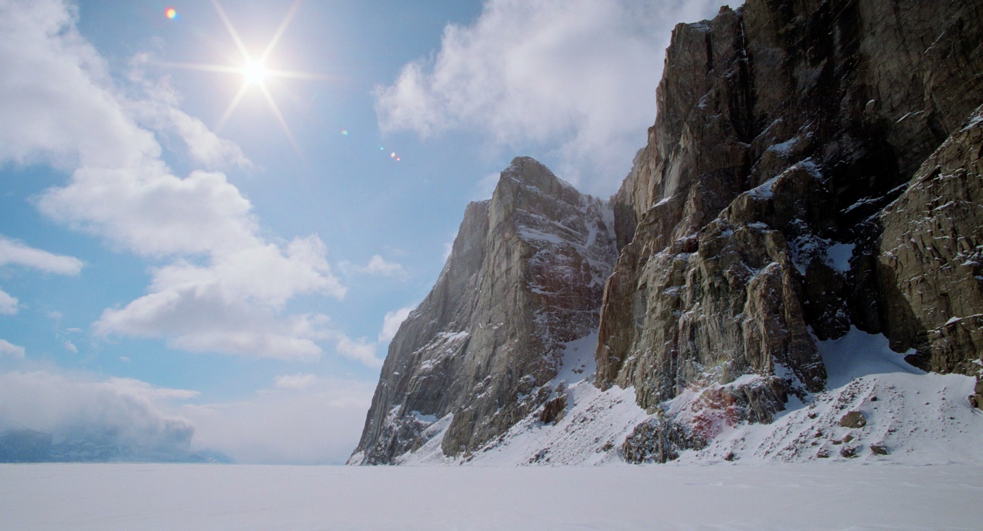 Wonders of the Arctic 3D (2014) —  shot,  lighting