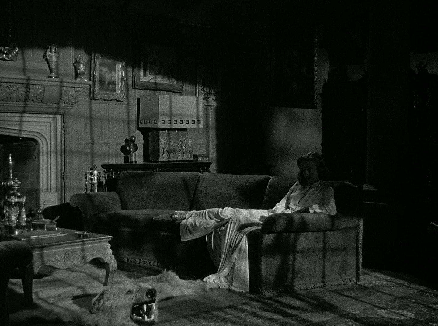 Johnny Allegro (1949) —  shot,  lighting