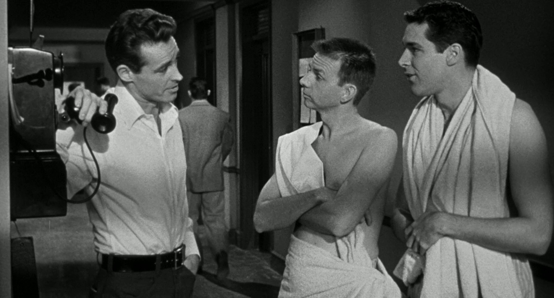 5 Against the House (1955) —  shot,  lighting