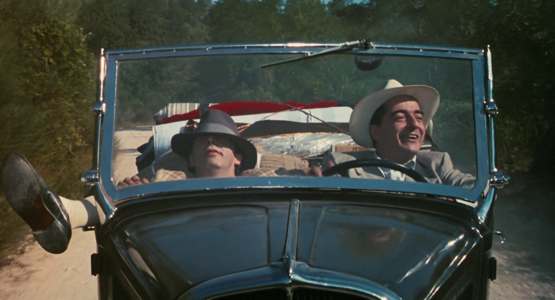 Life Is Beautiful (1997) —  shot,  lighting