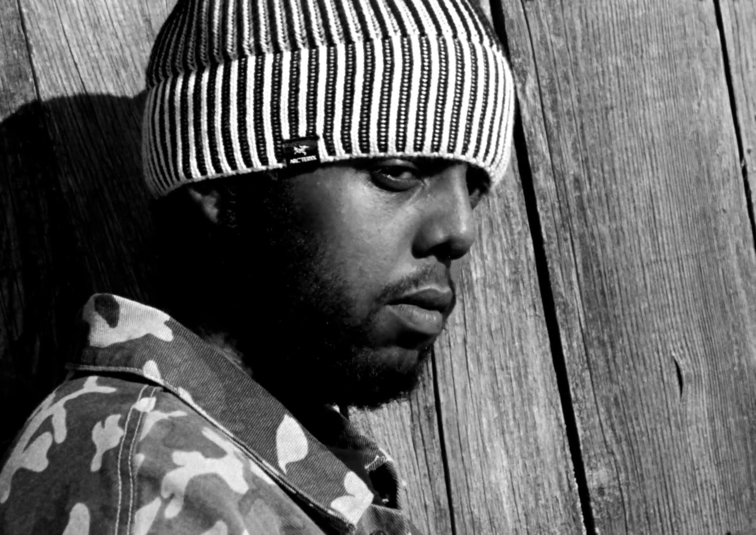 paramount (2025) —  shot,  lighting