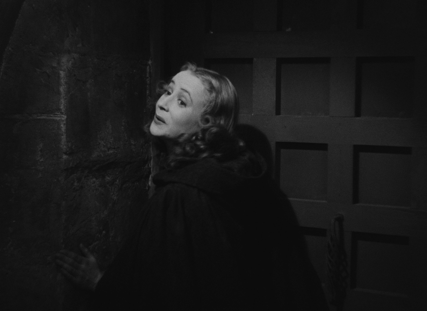 Who Killed Santa Claus? (1941) —  shot,  lighting