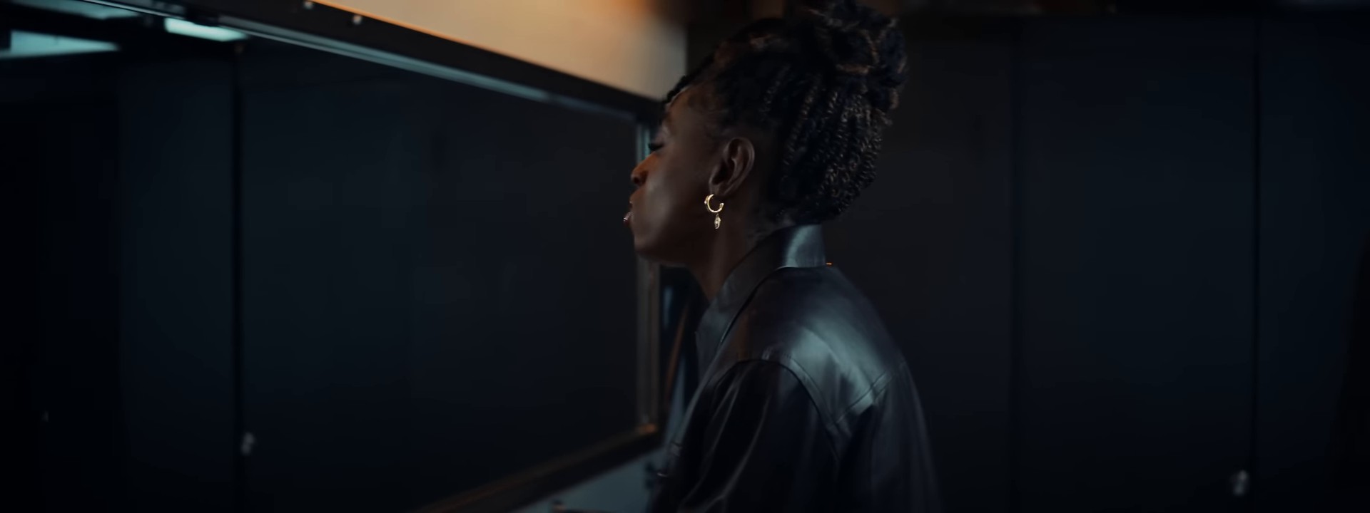 met someone (2024) —  shot,  lighting