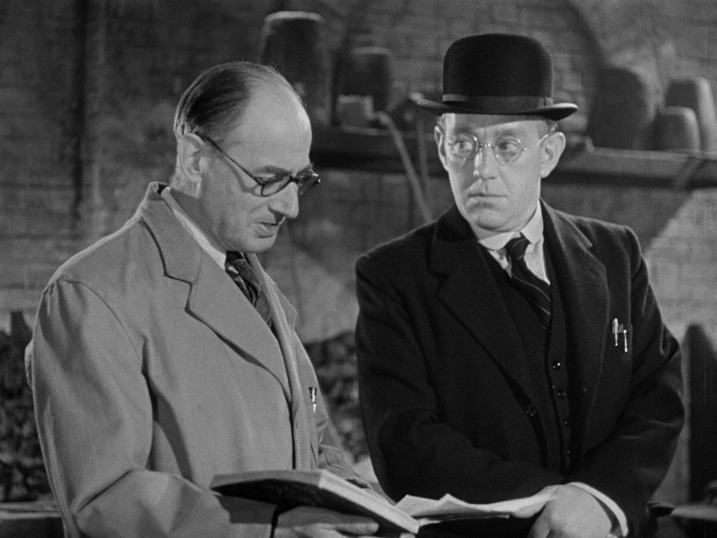 The Lavender Hill Mob (1951) —  shot,  lighting