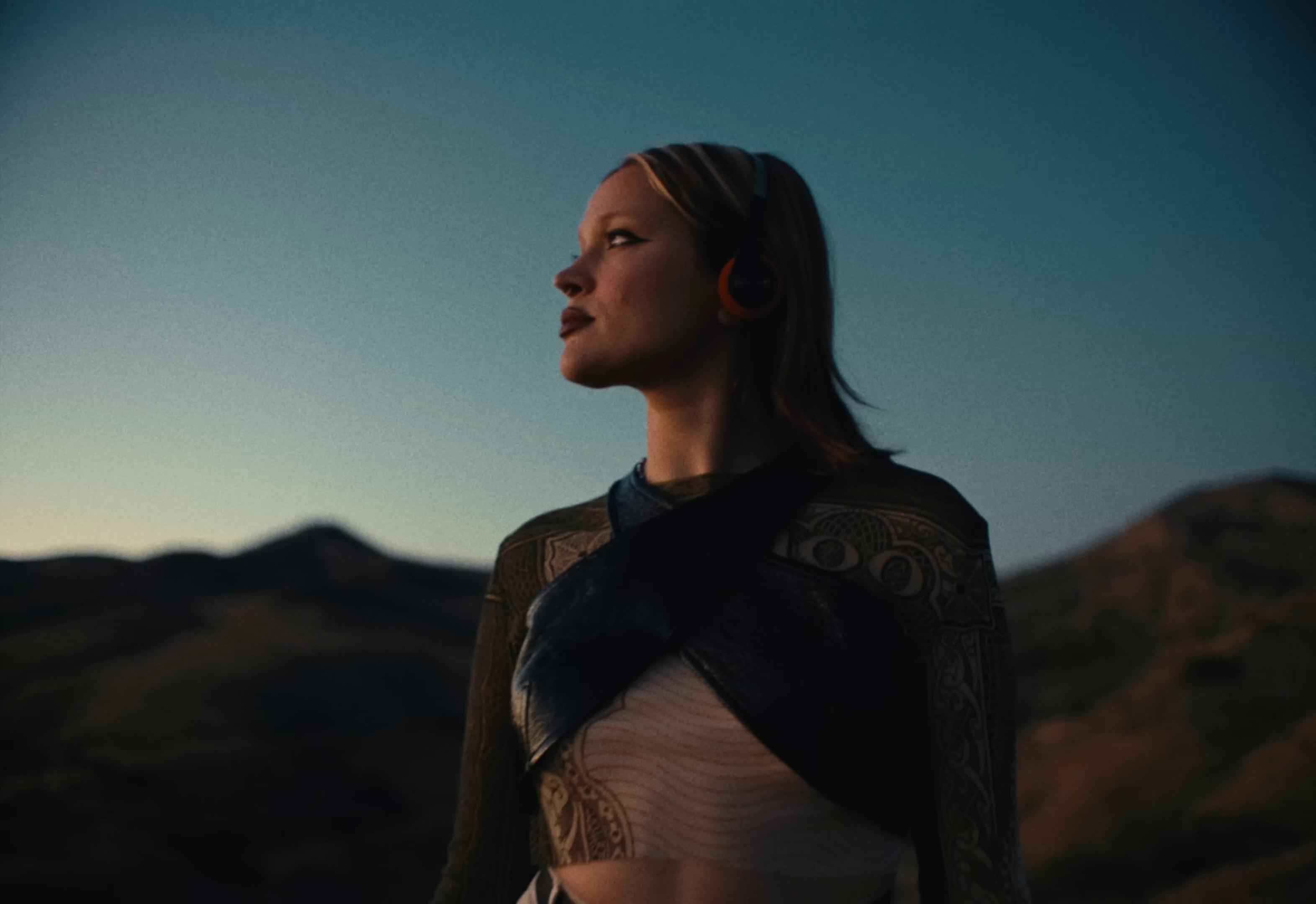 Crazy Sexy Dream Girl (2022) —  shot,  lighting